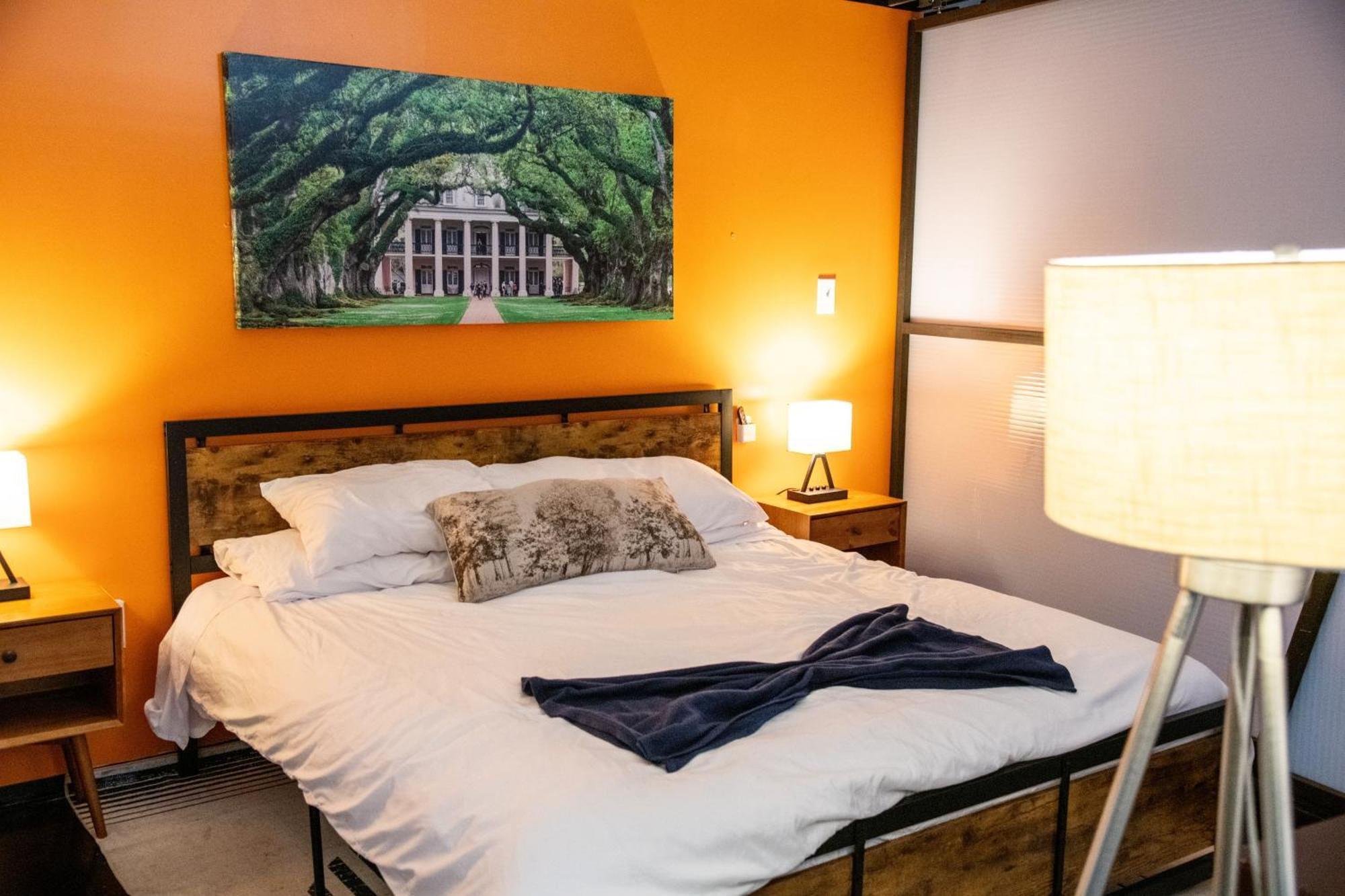 Condo W Rooftop Gym By Canal St Holiday home New Orleans