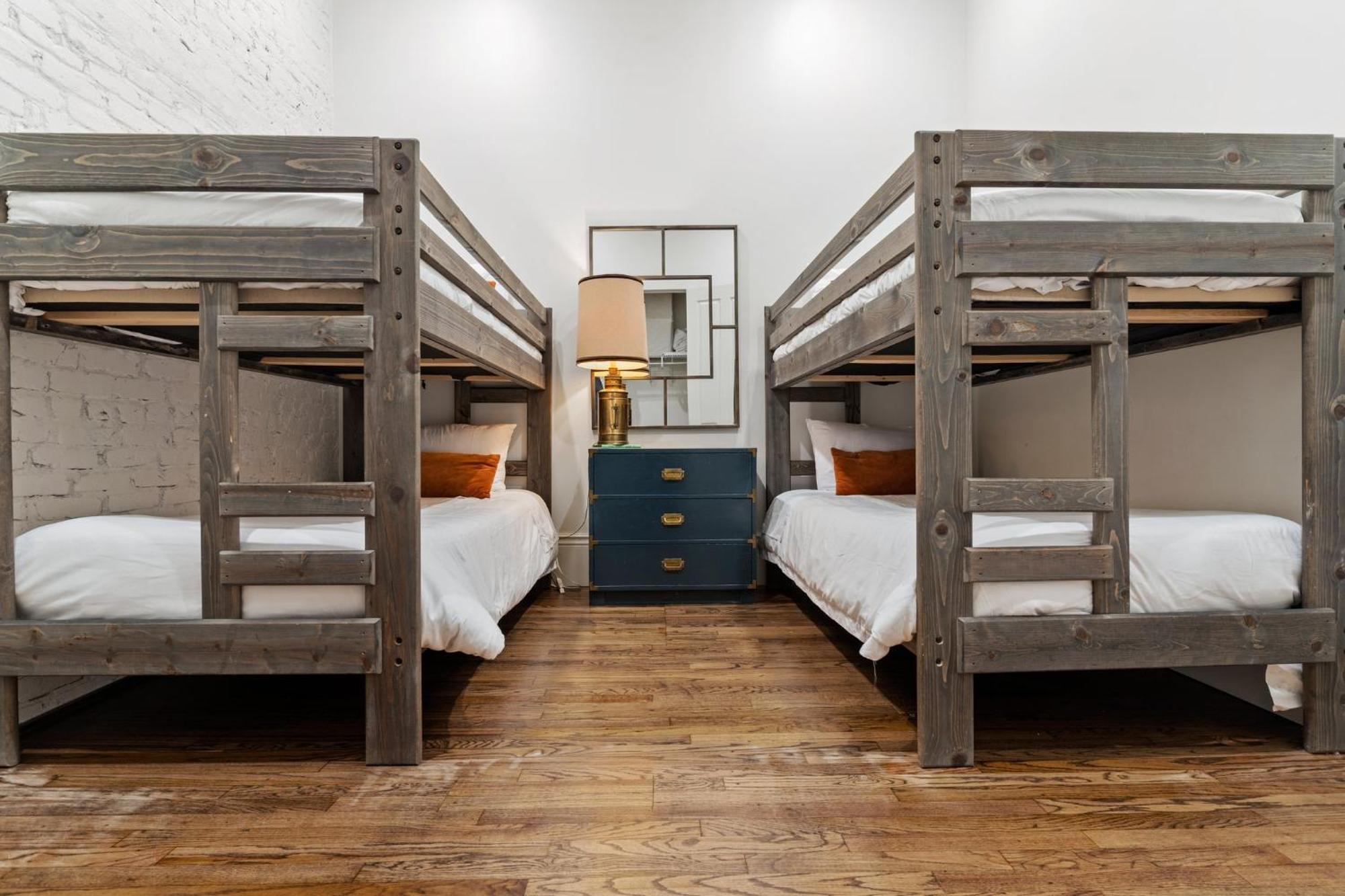 4-br Near Bourbon St * New Orleans