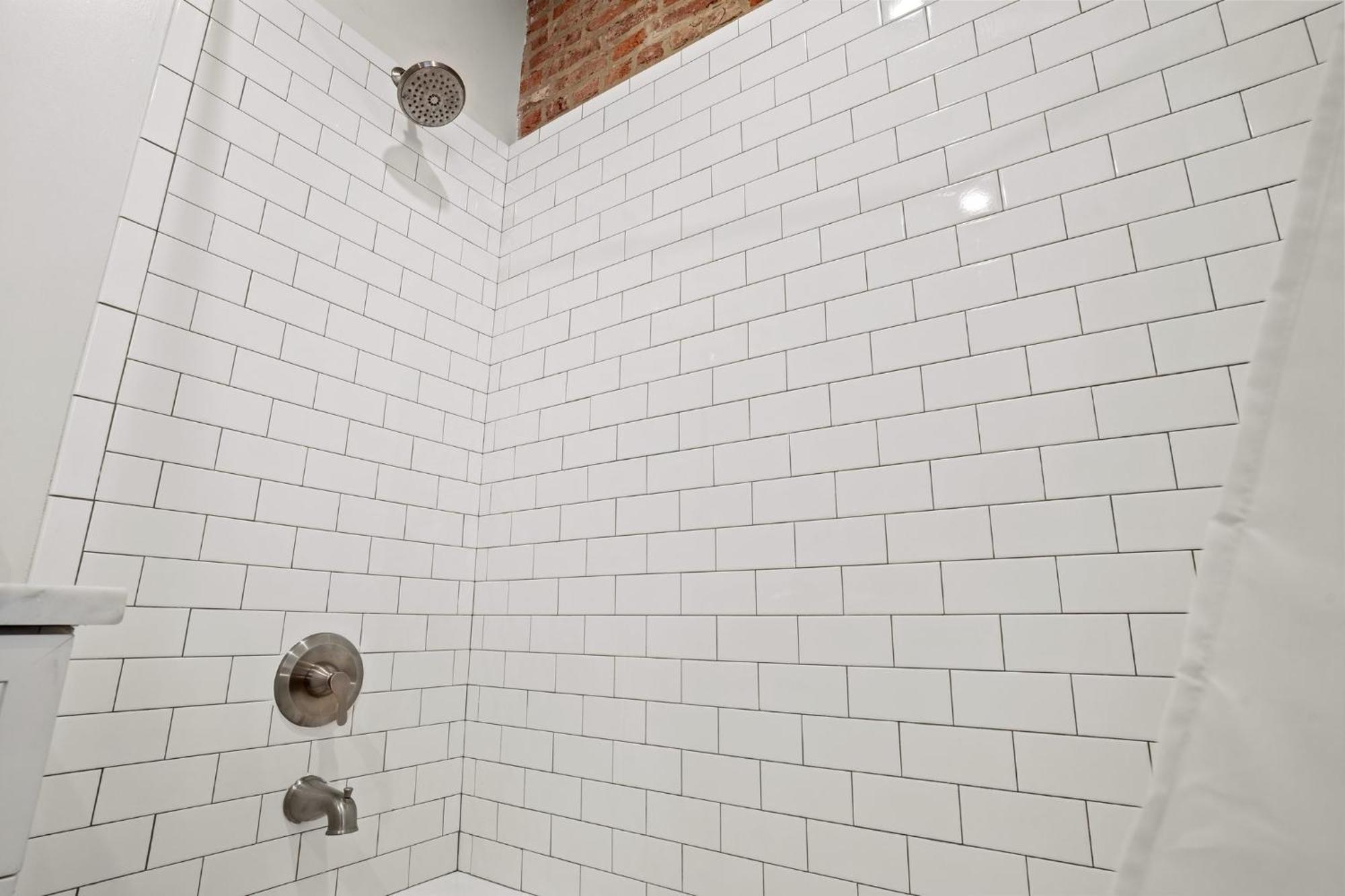 Hotel 4-br Near Bourbon St