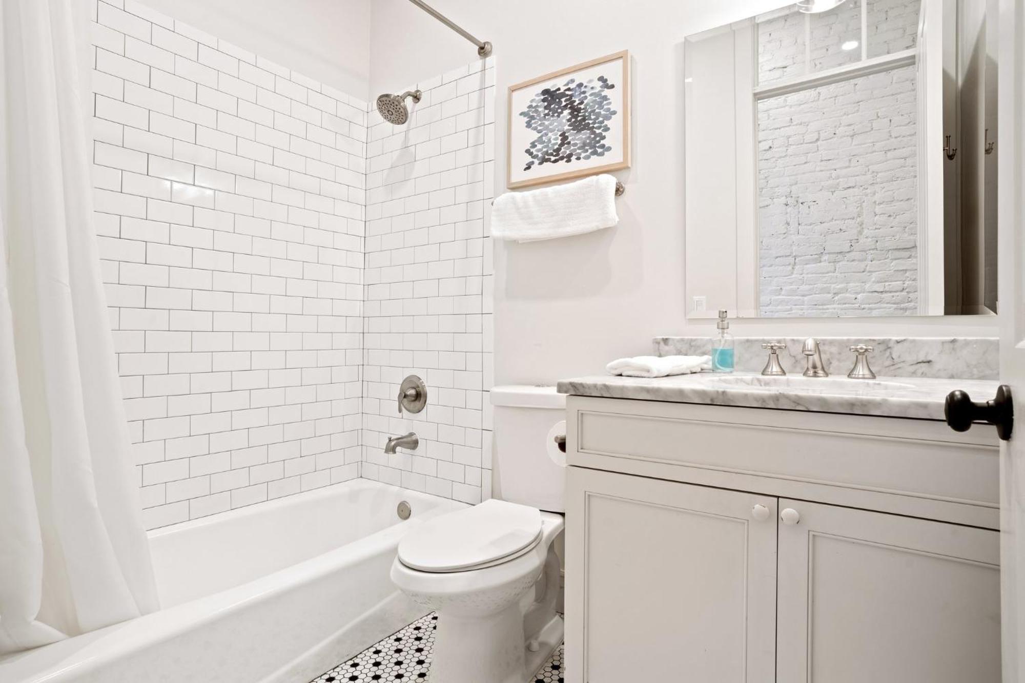 Hotel 4-br Near Bourbon St New Orleans