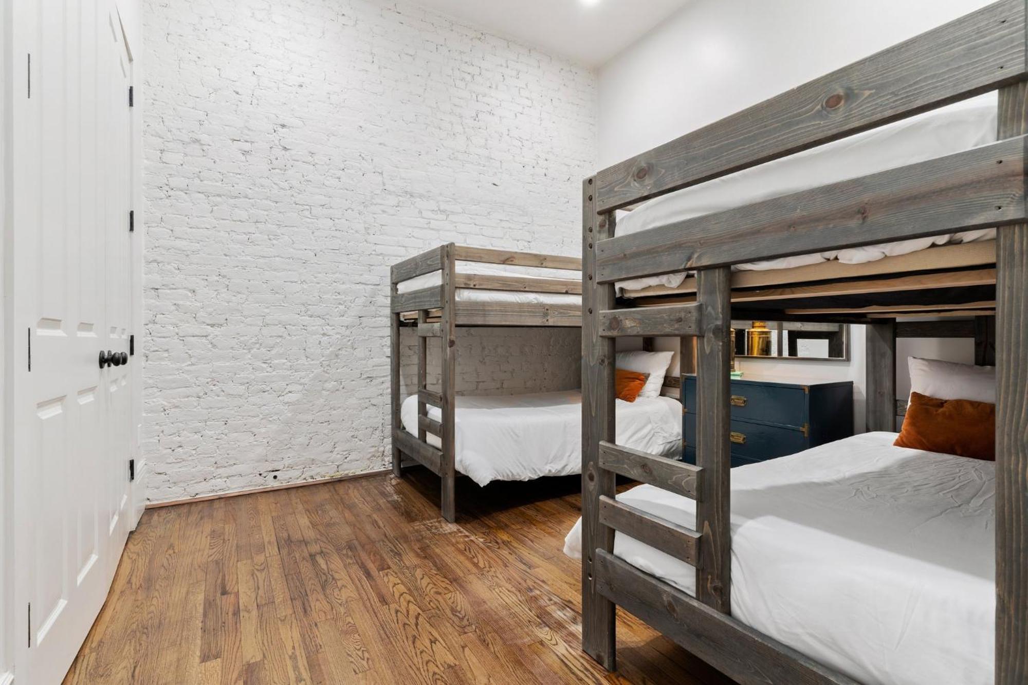 4-br Near Bourbon St