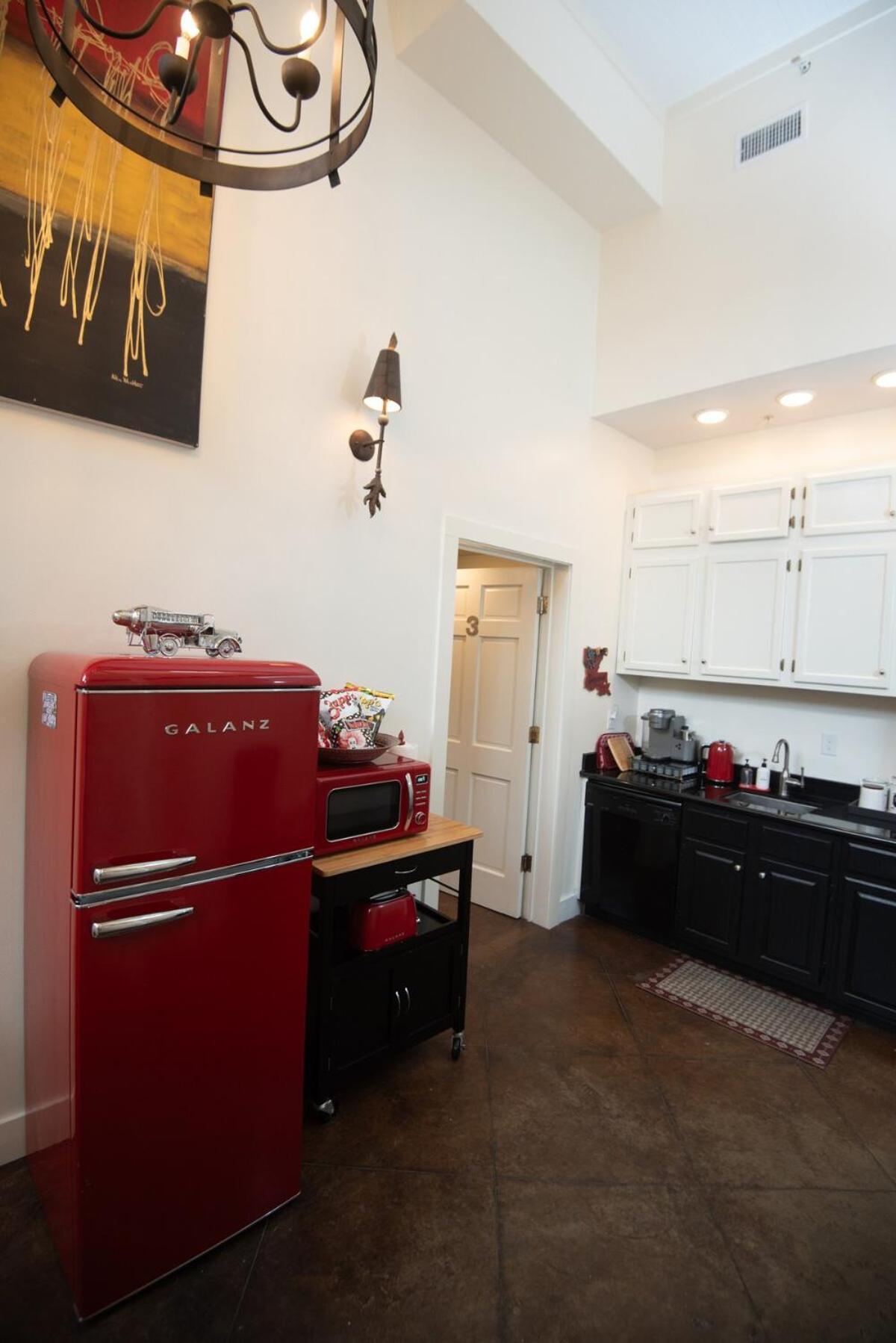 Engine 24 Firehouse Bed & Breakfast New Orleans