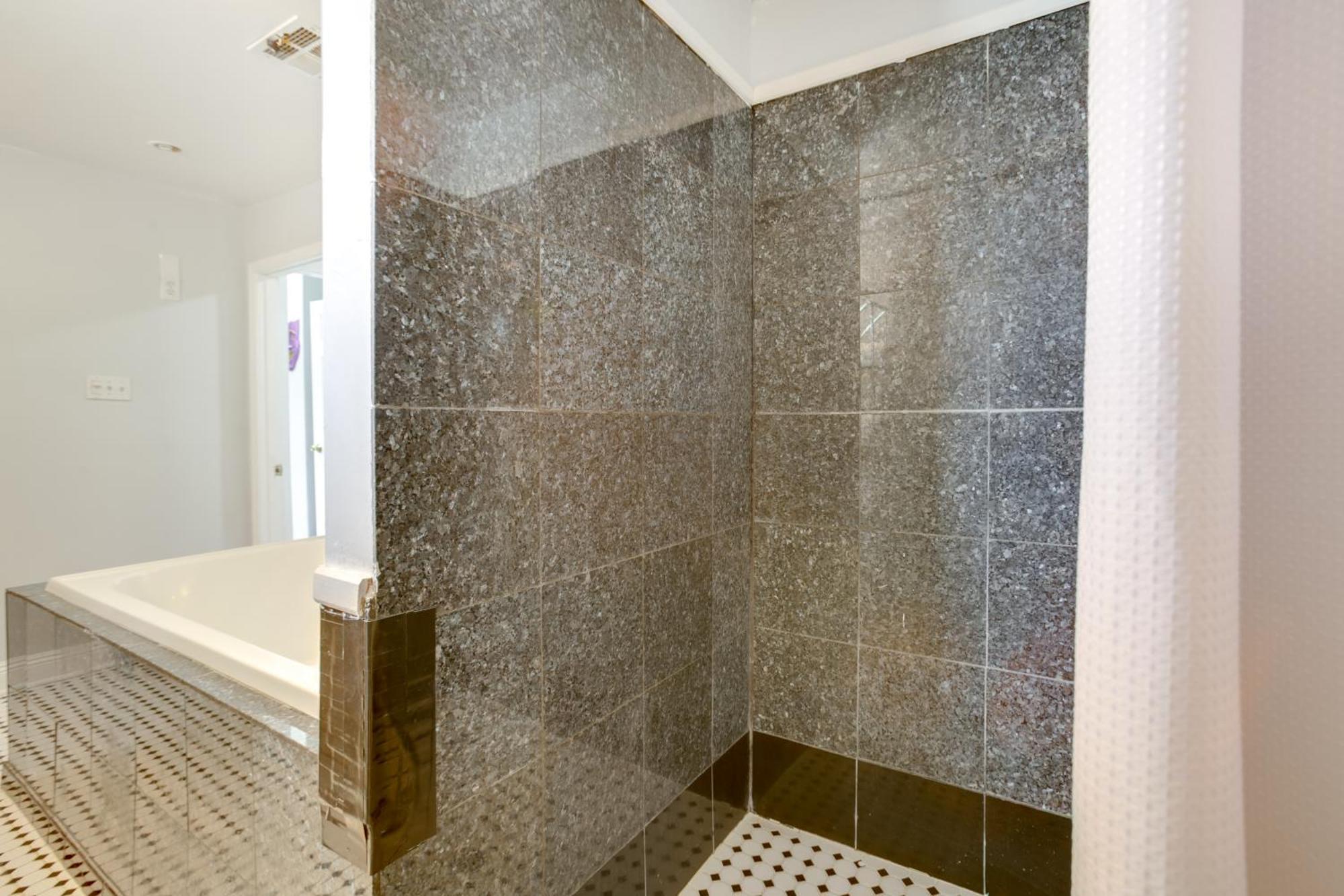 2 Mi To Audubon Park Glam Nola Gem Holiday home *