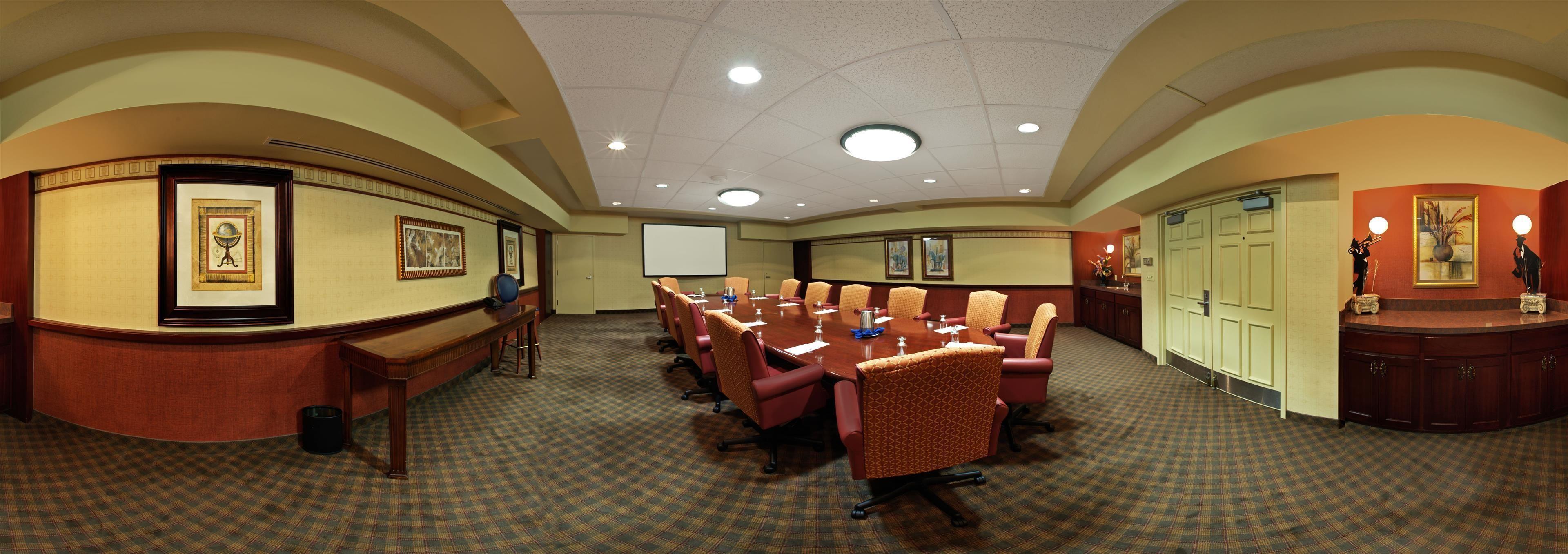 Doubletree By Hilton Hotel New Orleans