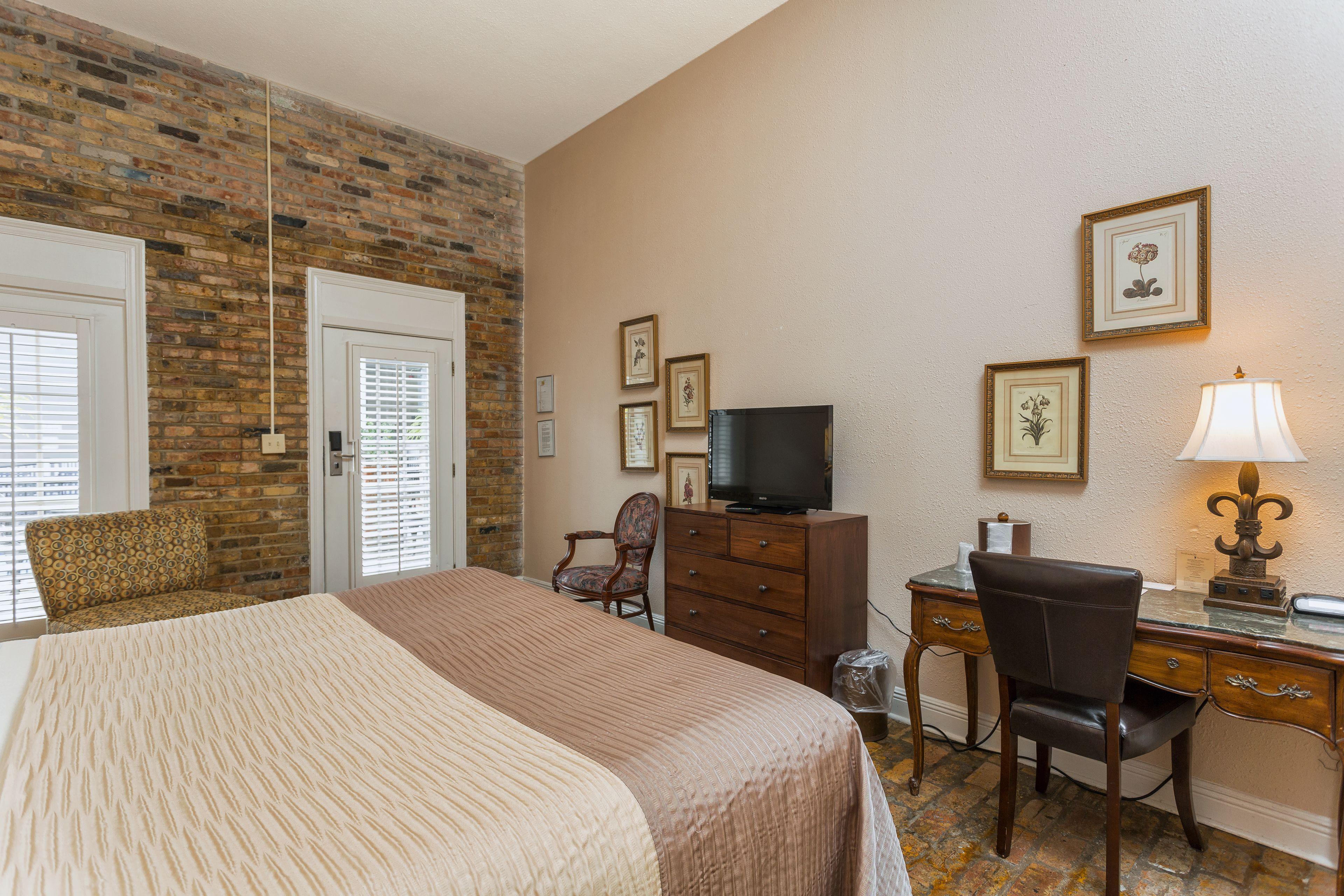 Courtyard By The French Quarter 3*