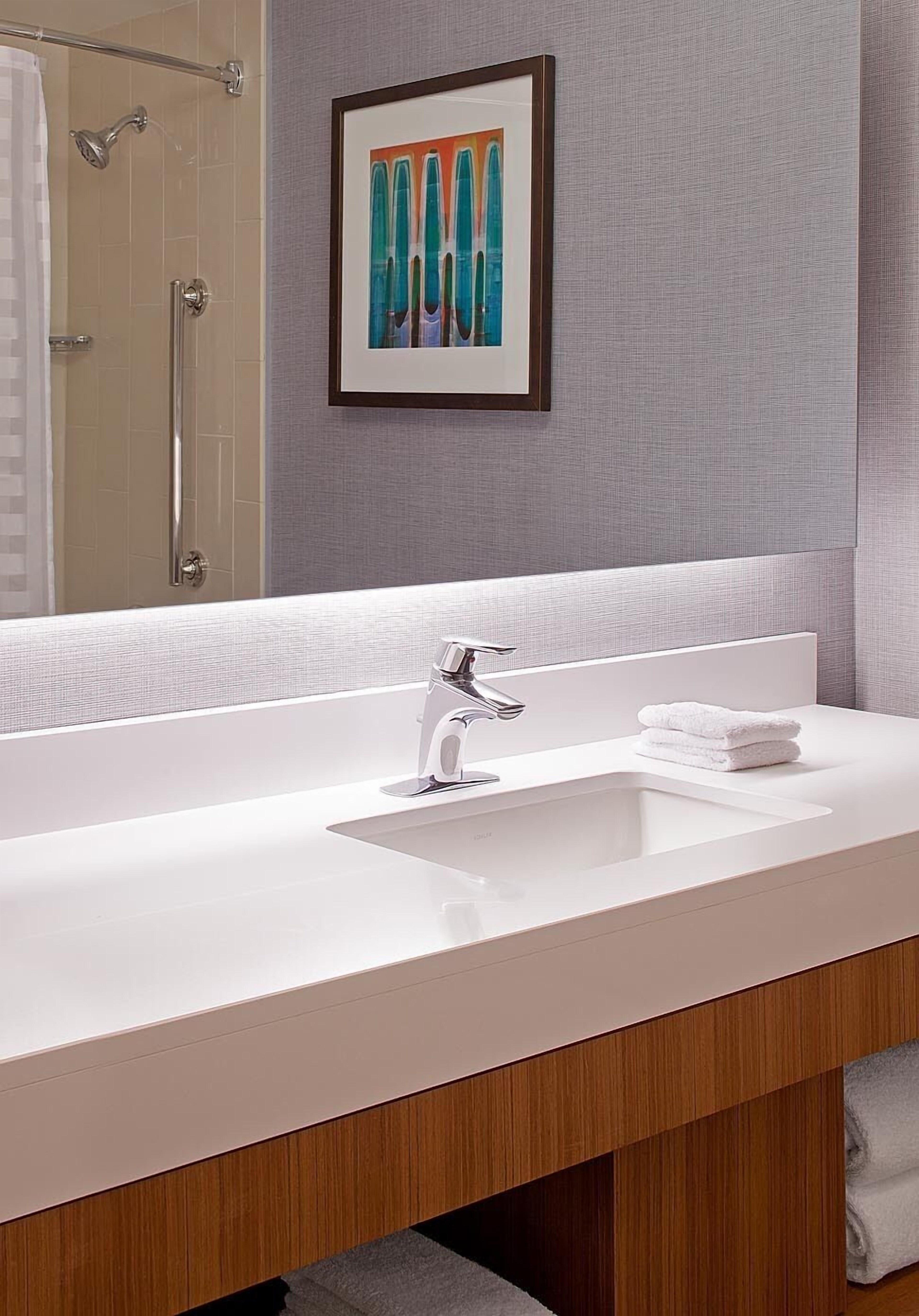 Hyatt Place Convention Center 3*