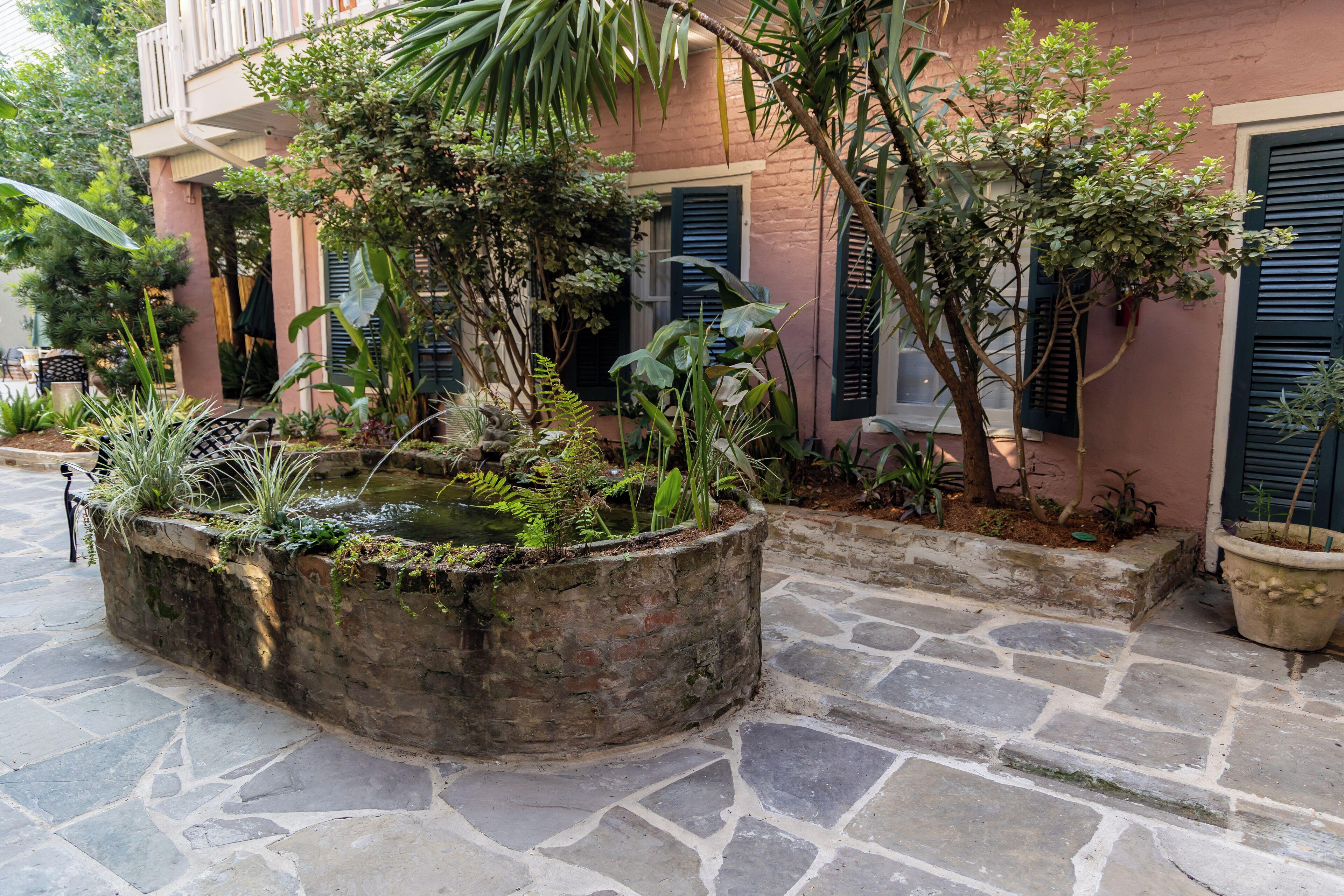 Hotel Lamothe House A French Quarter