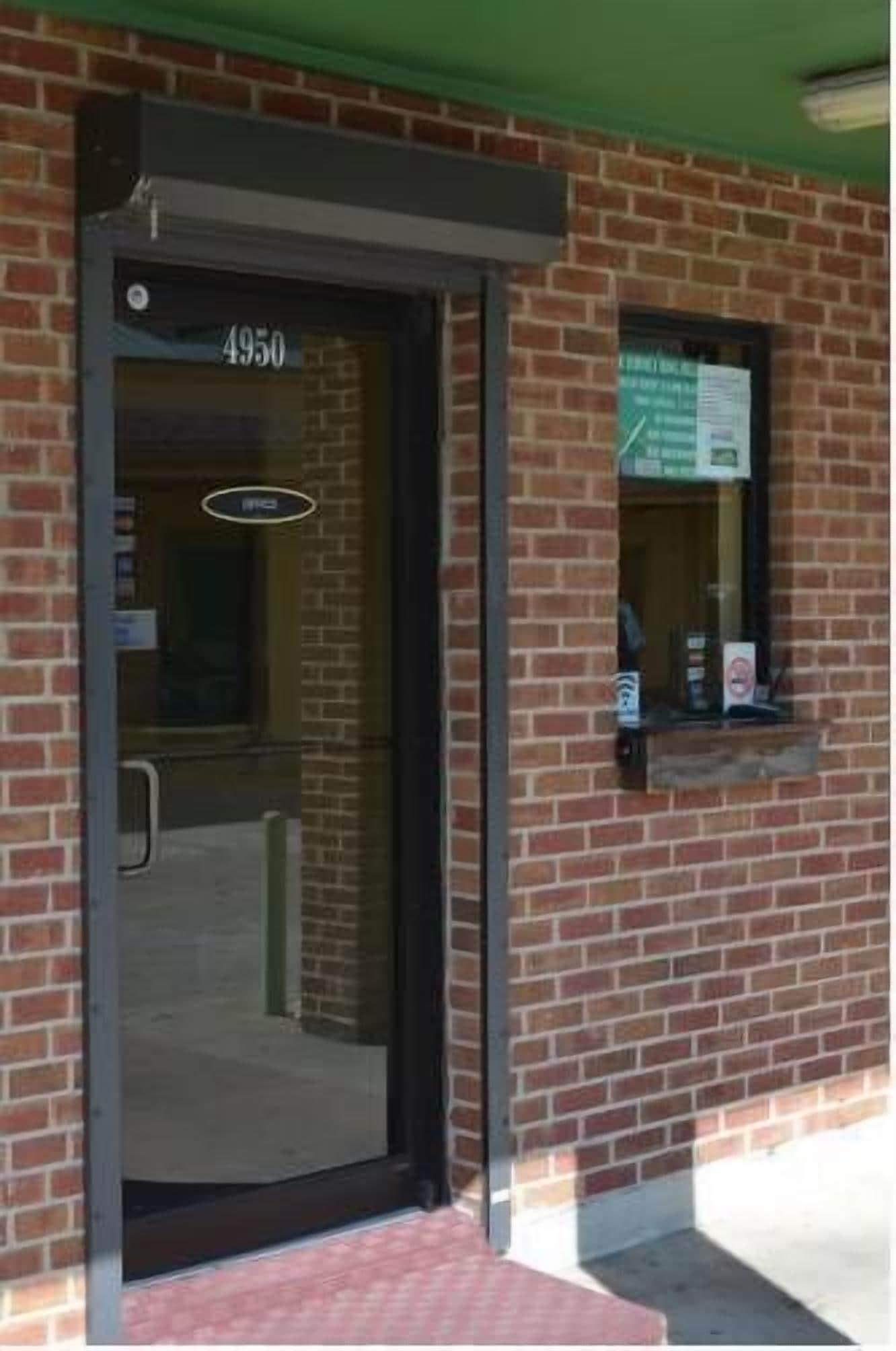 Royal Of * New Orleans