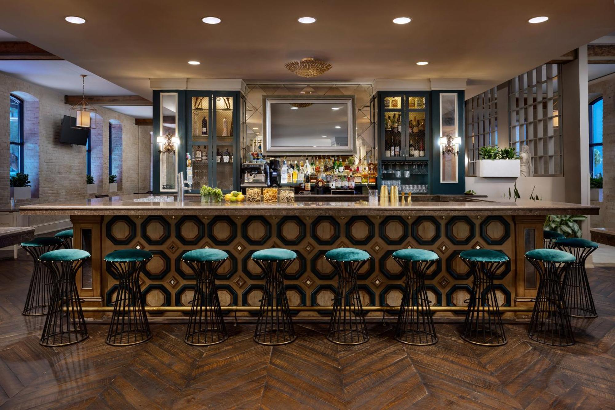 The Riverfront Hotel 4*