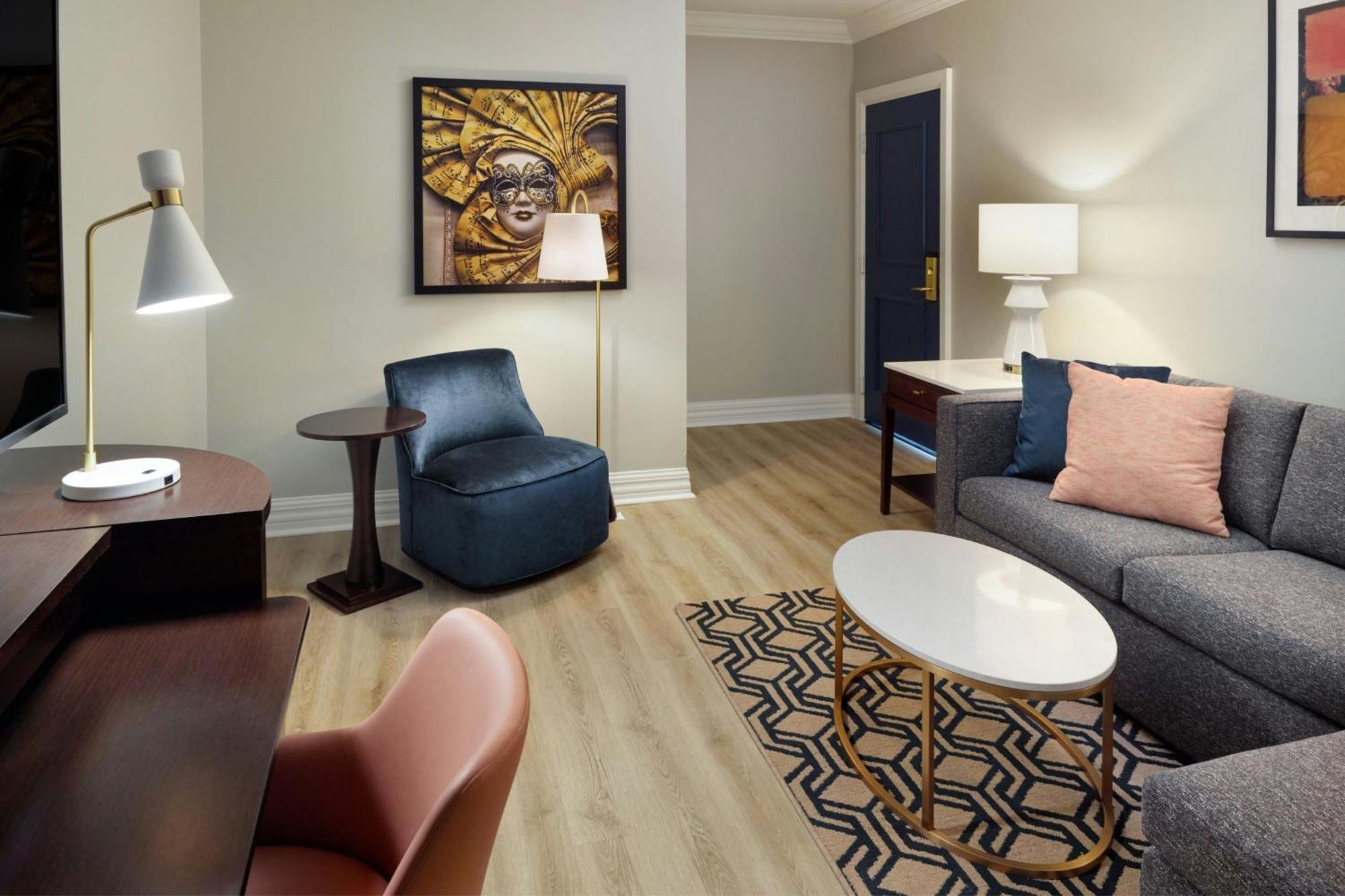 Hotel Courtyard By Marriott French Quarter/iberville 3*