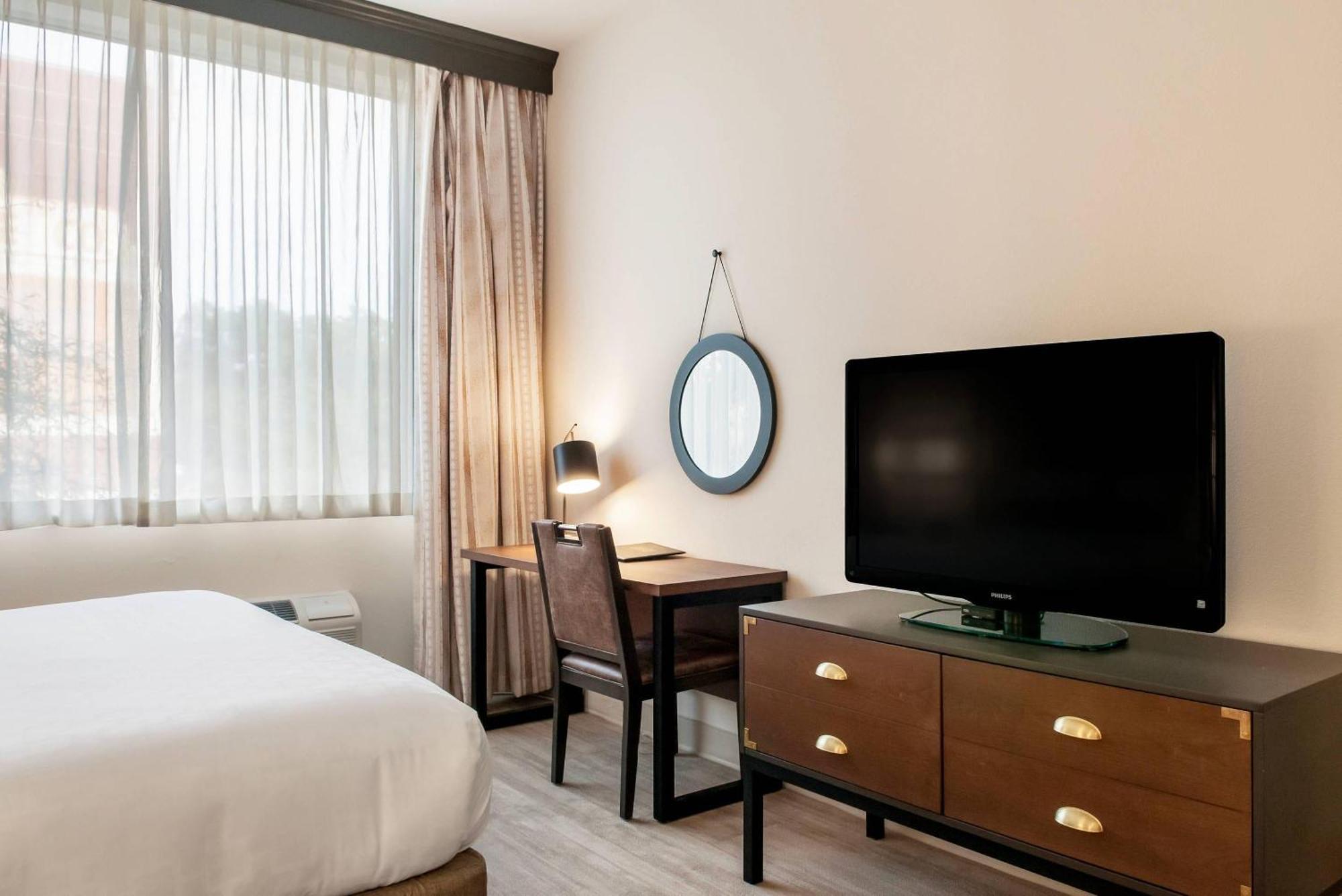 Hotel St Charles Coach House, An Ascend Collection 3*