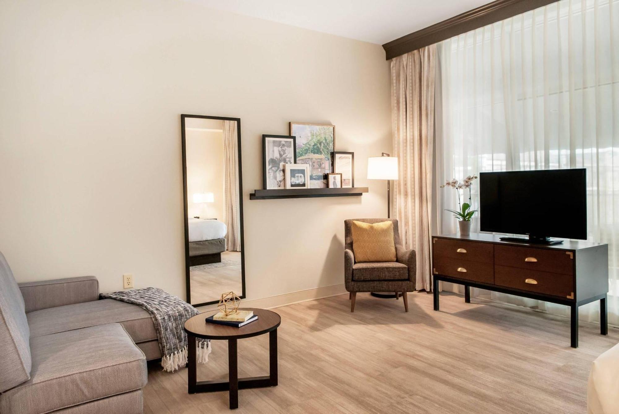 Hotel St Charles Coach House, An Ascend Collection