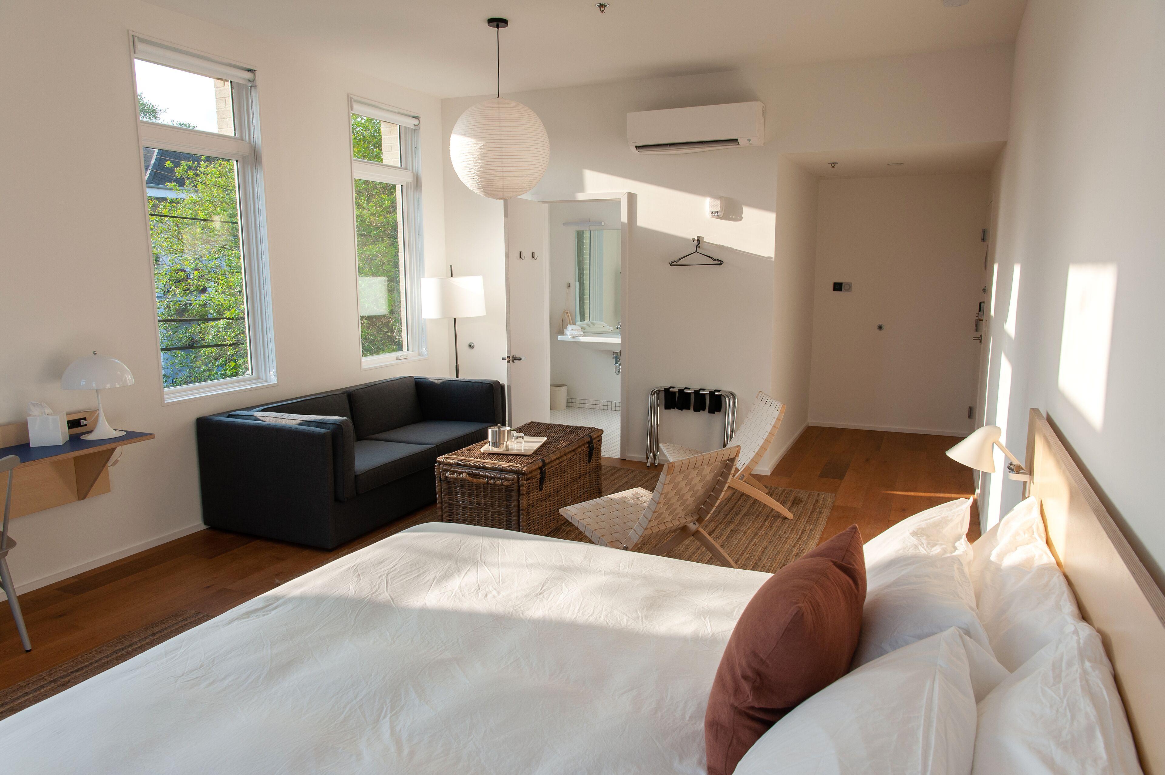 Hotel Travelers New Orleans