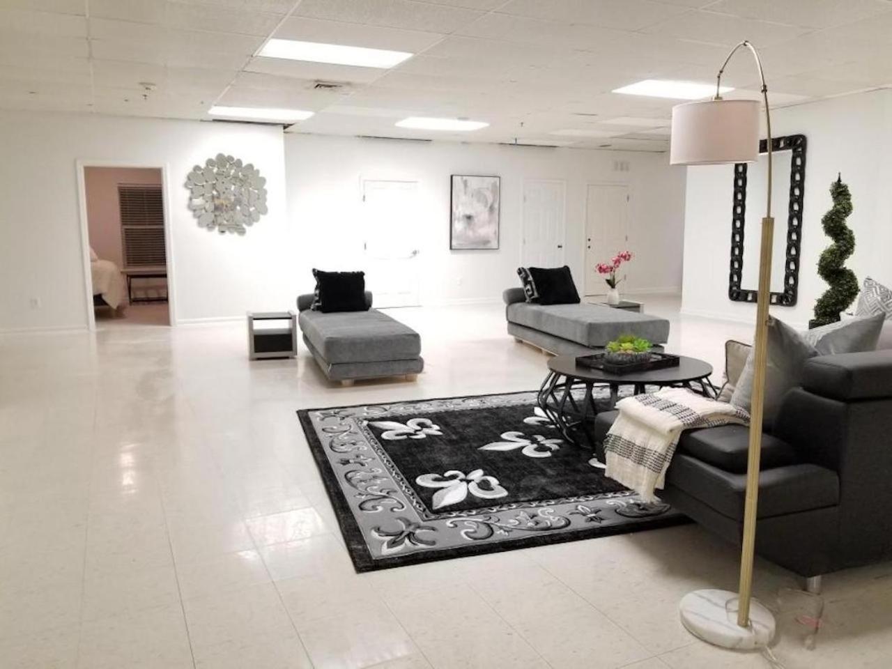 9br-sleeps 19. Amazing Deal!! Hotel 4*