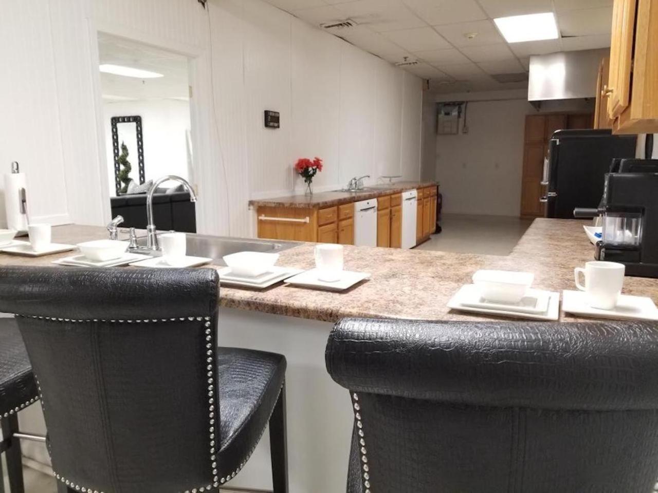 9br-sleeps 19. Amazing Deal!! Hotel 4*