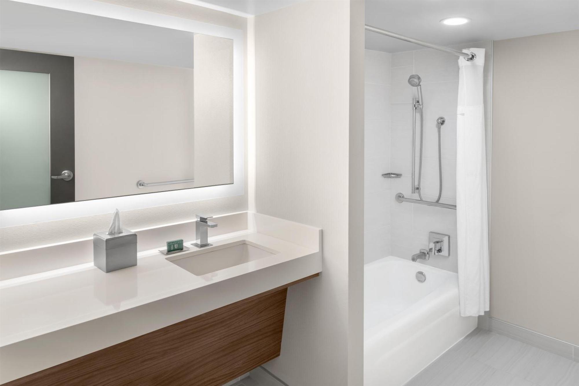 Hotel Doubletree By Hilton New Orleans