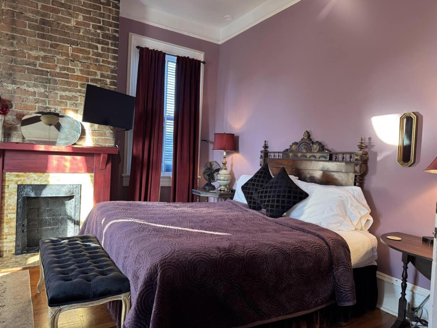 Historic- Salt Pool-balconies-near French Quarter Holiday home