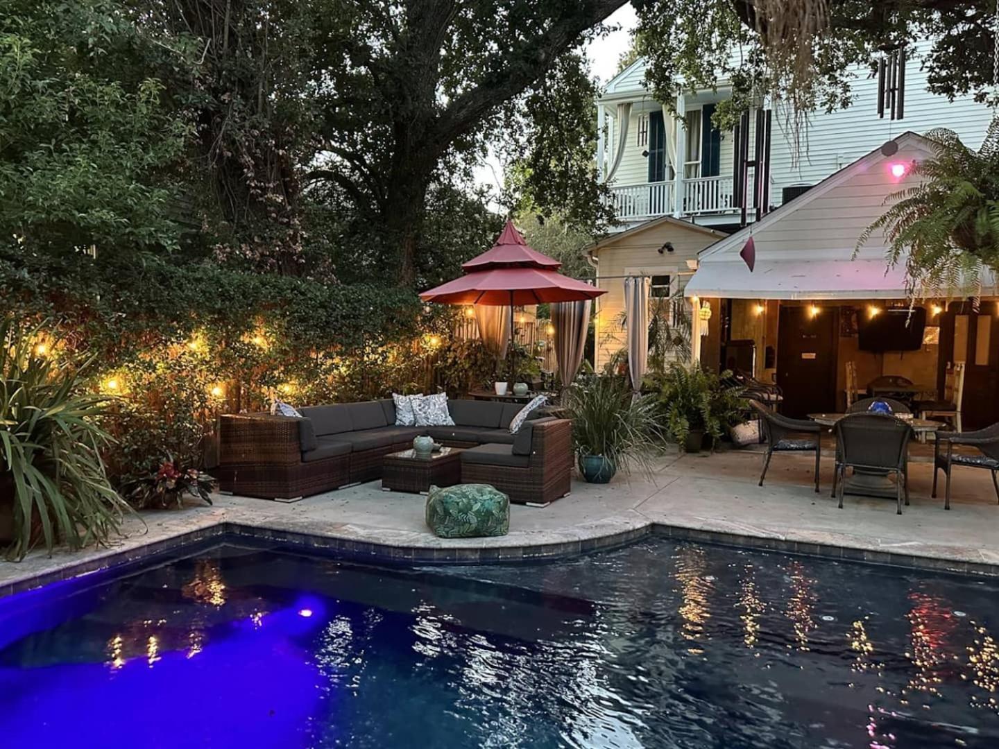 Holiday home Historic- Salt Pool-balconies-near French Quarter New Orleans