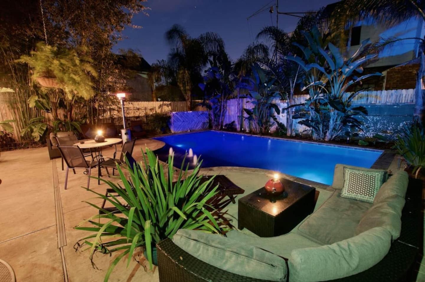 Historic- Salt Pool-balconies-near French Quarter *