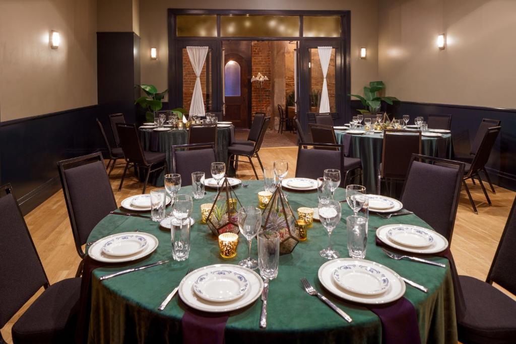 The Barnett, Part Of Jdv By Hyatt Hotel New Orleans