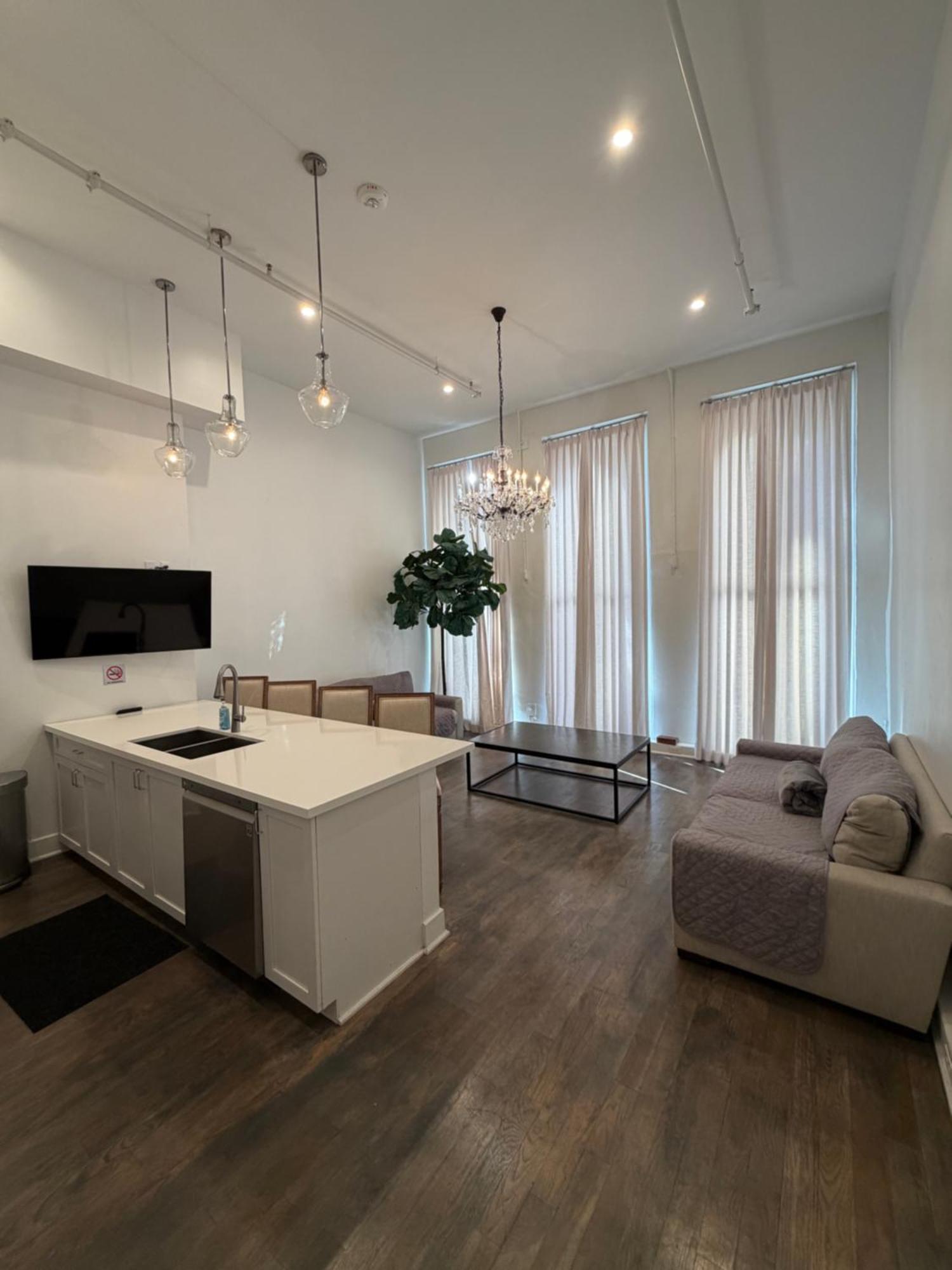 Jimmys On Canal St Aparthotel *