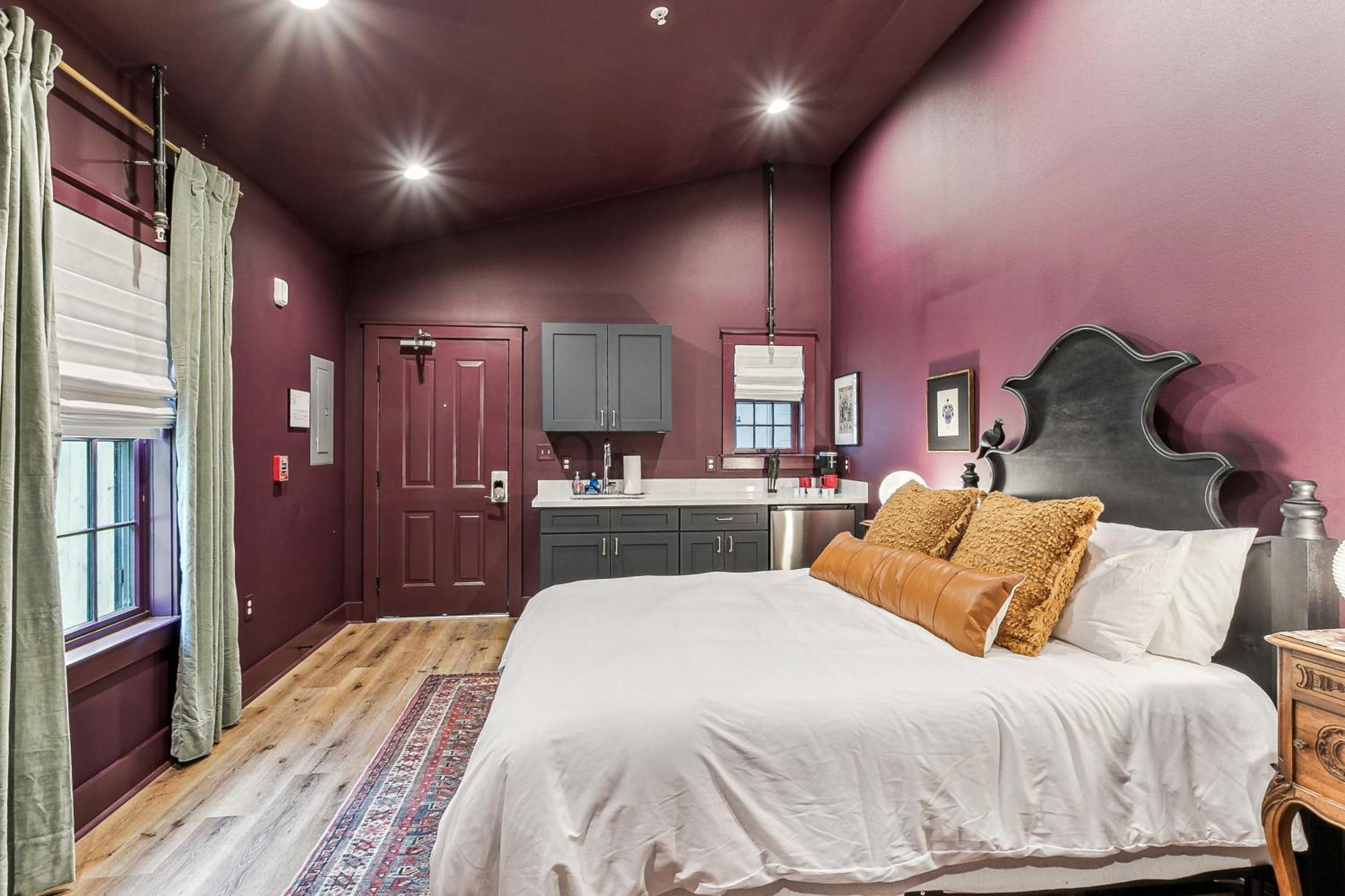 Vibrant Nola Retreat Jazz & Culture