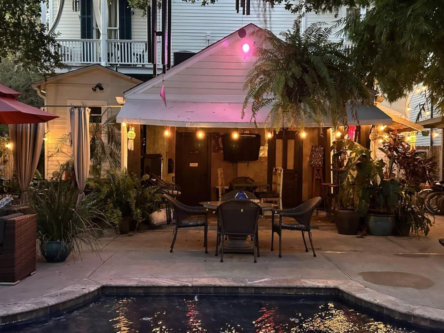 Historic- Salt Pool-balconies-near French Quarter Holiday home New Orleans