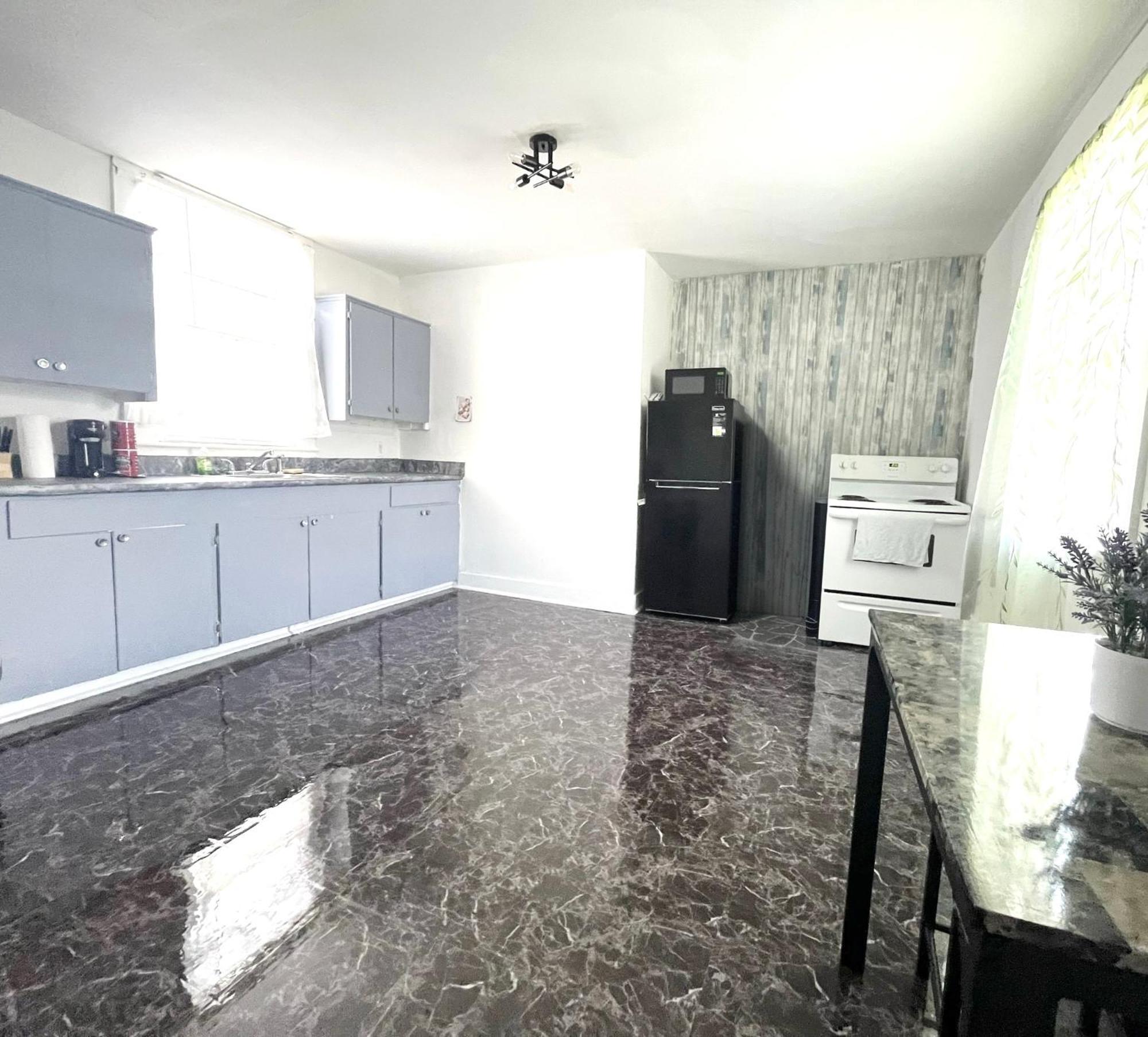 Convenient Home, Near Super Dome, Less Than 1 Mile From French Quarter * New Orleans