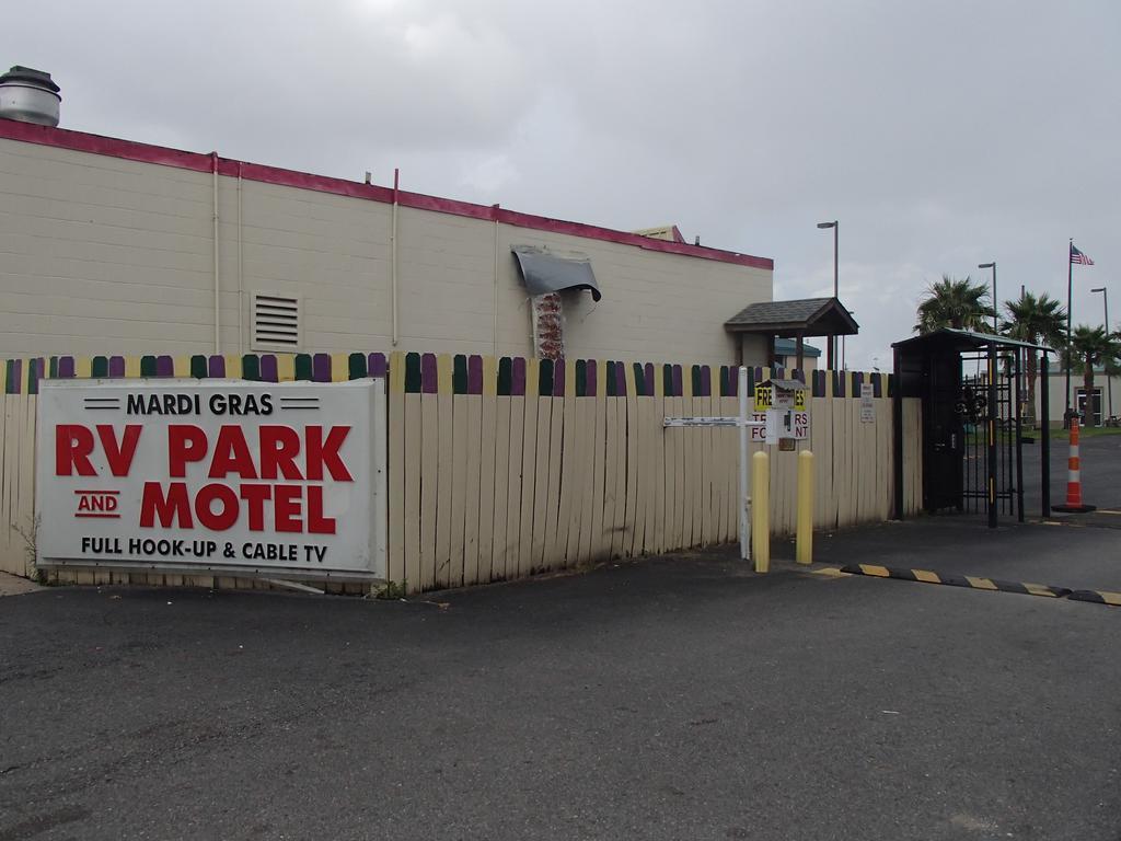 Campsite Mardi Gras Rv Park - Lots Only 2*