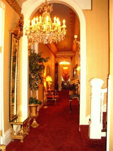 Cornstalk Inn New Orleans