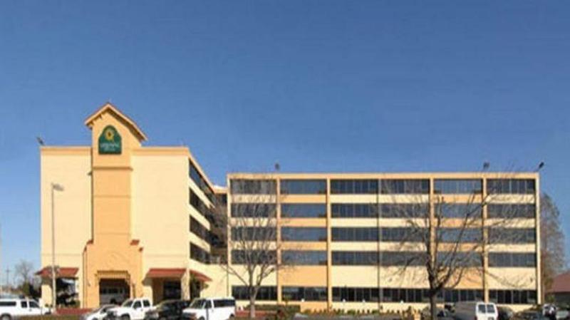 La Quinta & By Wyndham Downtown Hotel New Orleans