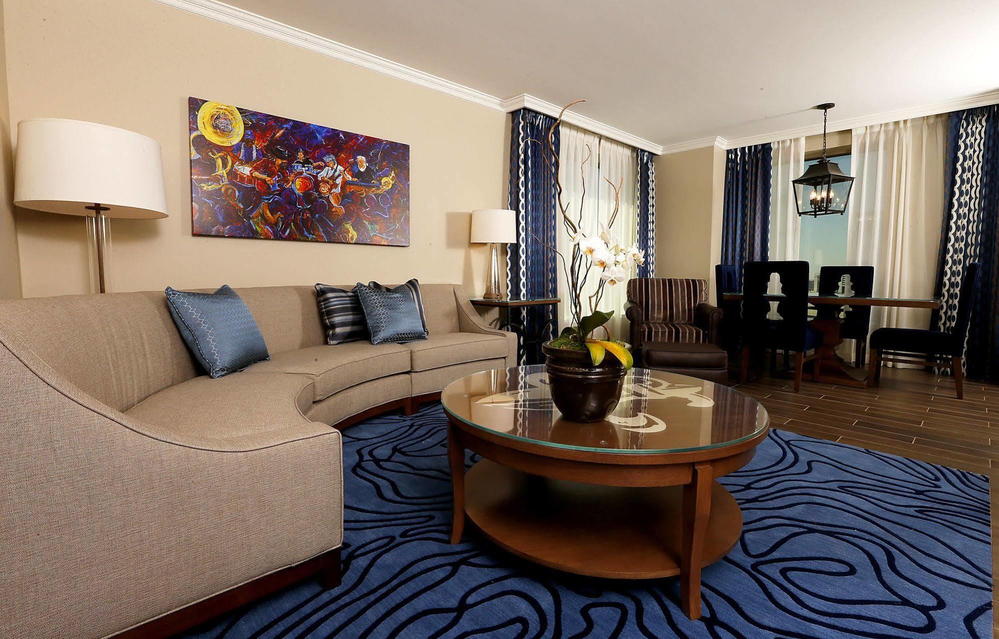 Hotel Caesars New Orleans, A Caesars Destination 4*