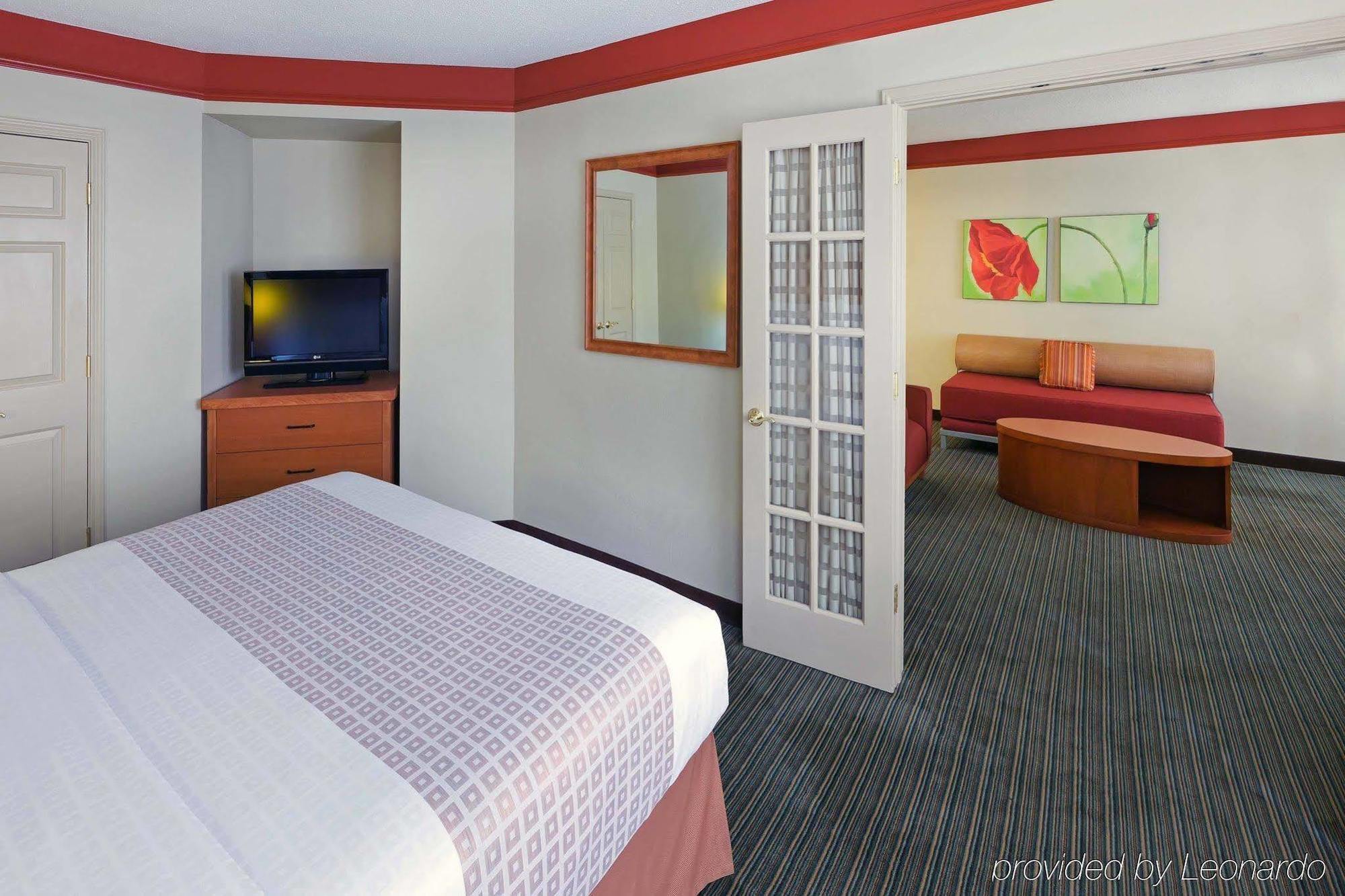 Hotel La Quinta & By Wyndham Downtown New Orleans