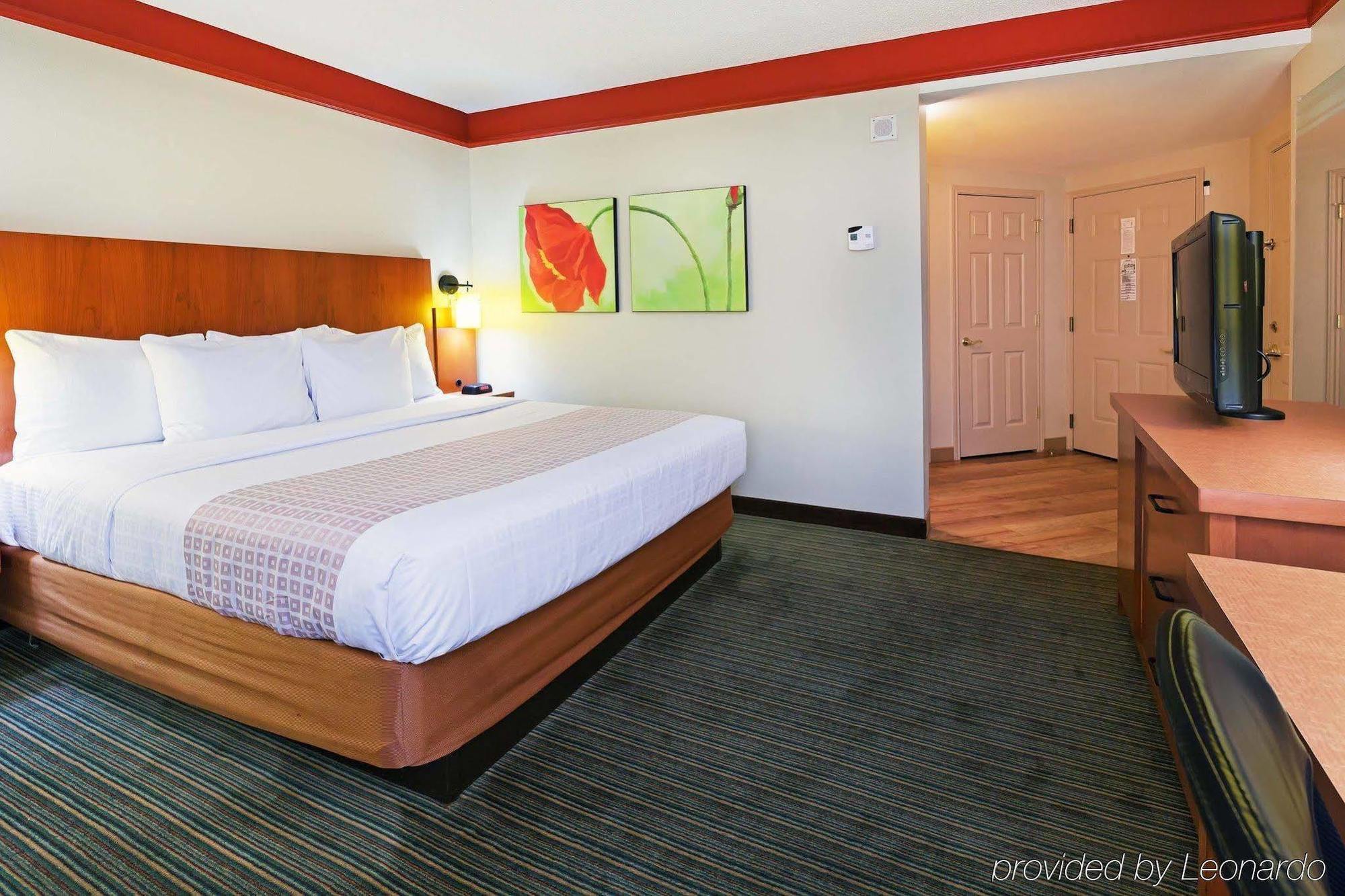 Hotel La Quinta & By Wyndham Downtown New Orleans