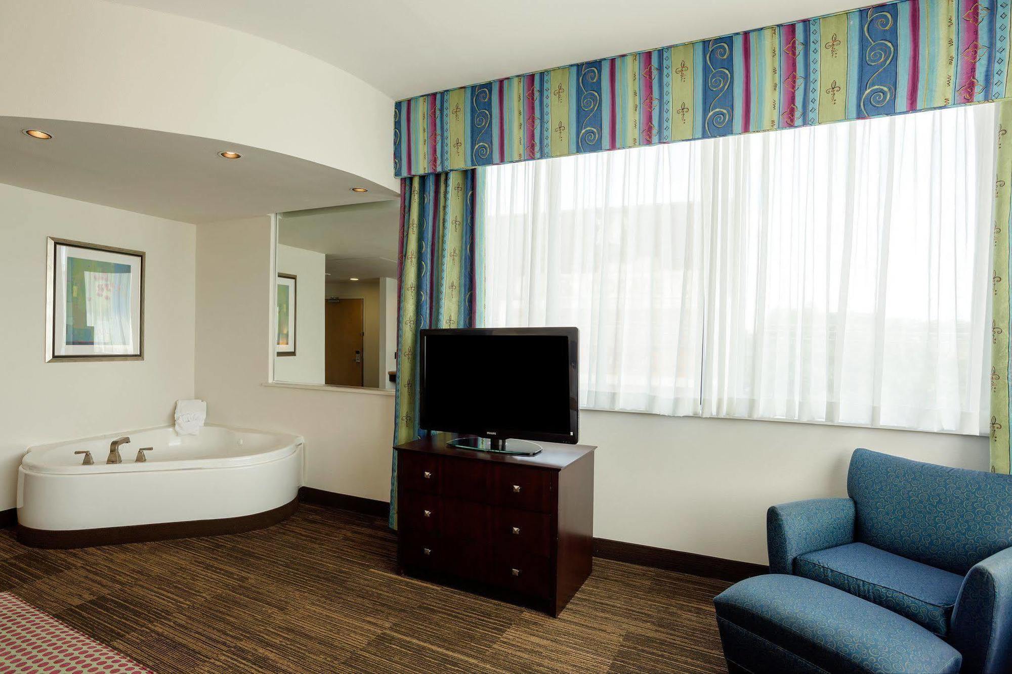 St Charles Coach House, An Ascend Collection Hotel