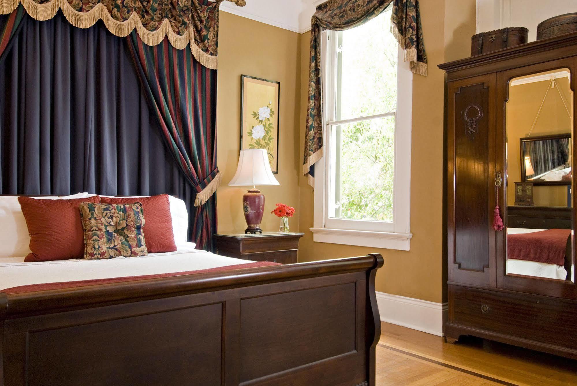 Southern Comfort Bed & Breakfast New Orleans