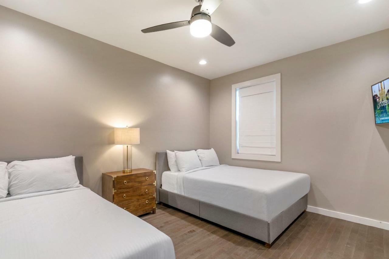 Fully-furnished Townhouse With Luxury Amenities Holiday home New Orleans