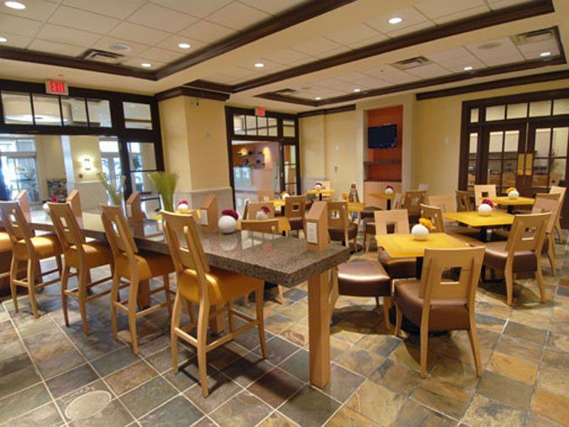 La Quinta & By Wyndham Downtown New Orleans