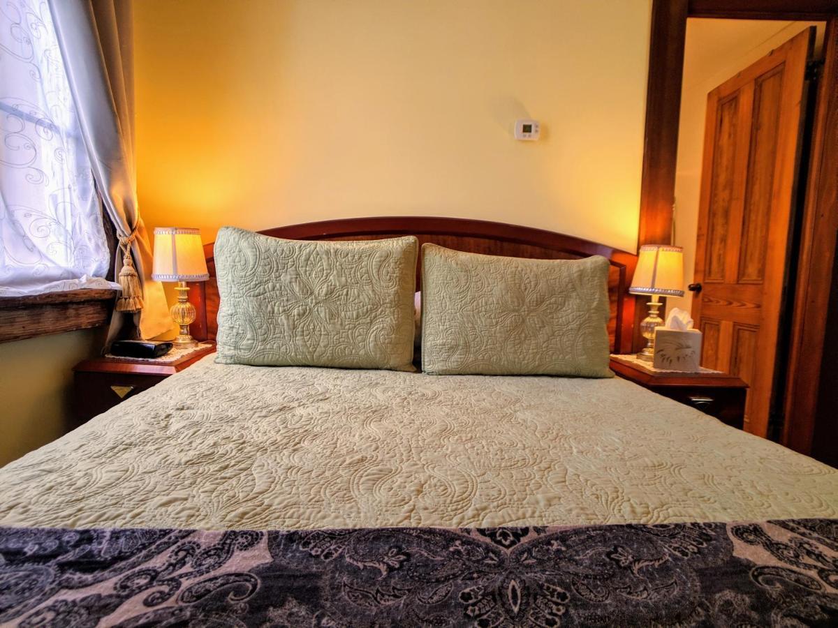 Parisian Courtyard Bed & Breakfast New Orleans