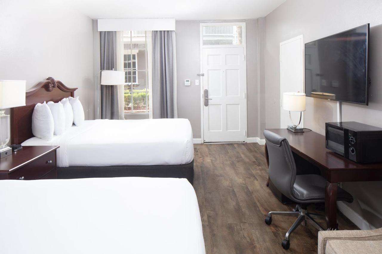 Maison Saint Charles Hotel 3*
