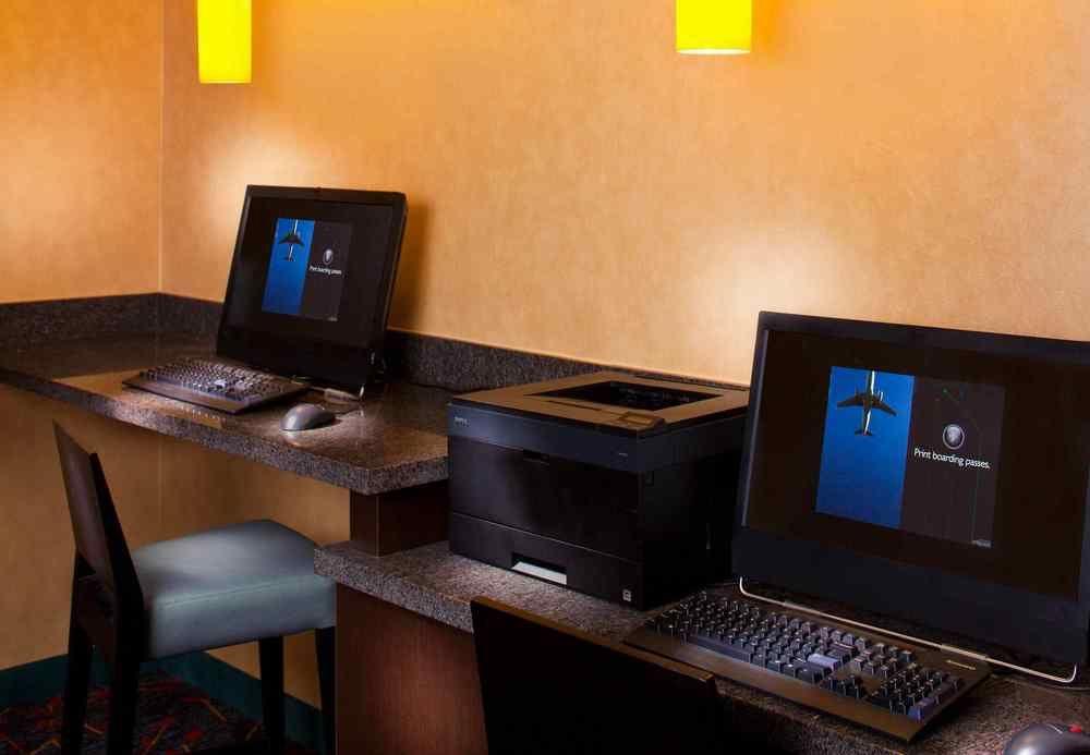 Sonesta Es Convention Center Hotel 3*