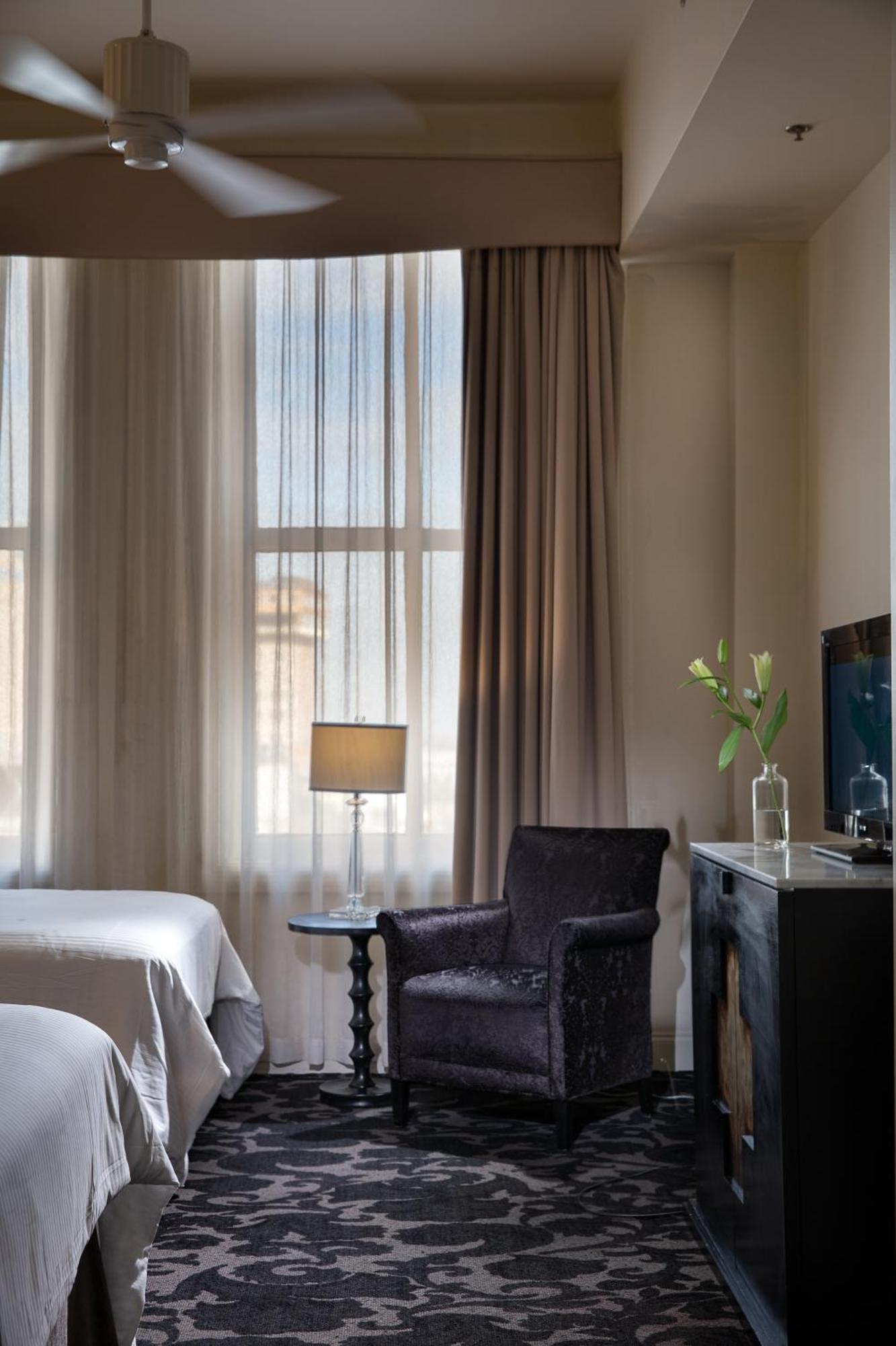 International House 4*