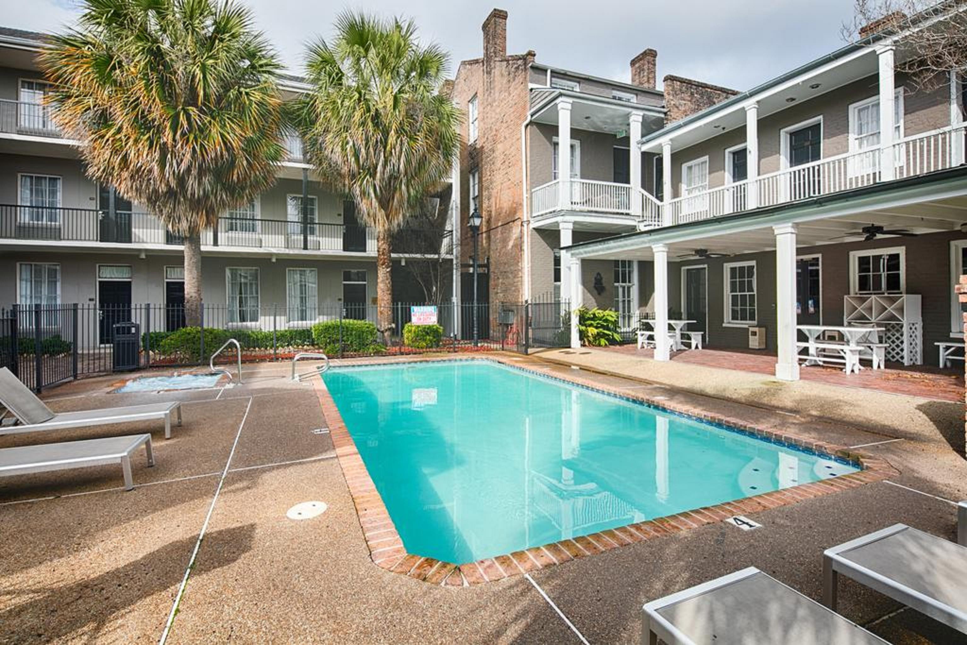 Maison Saint Charles Hotel