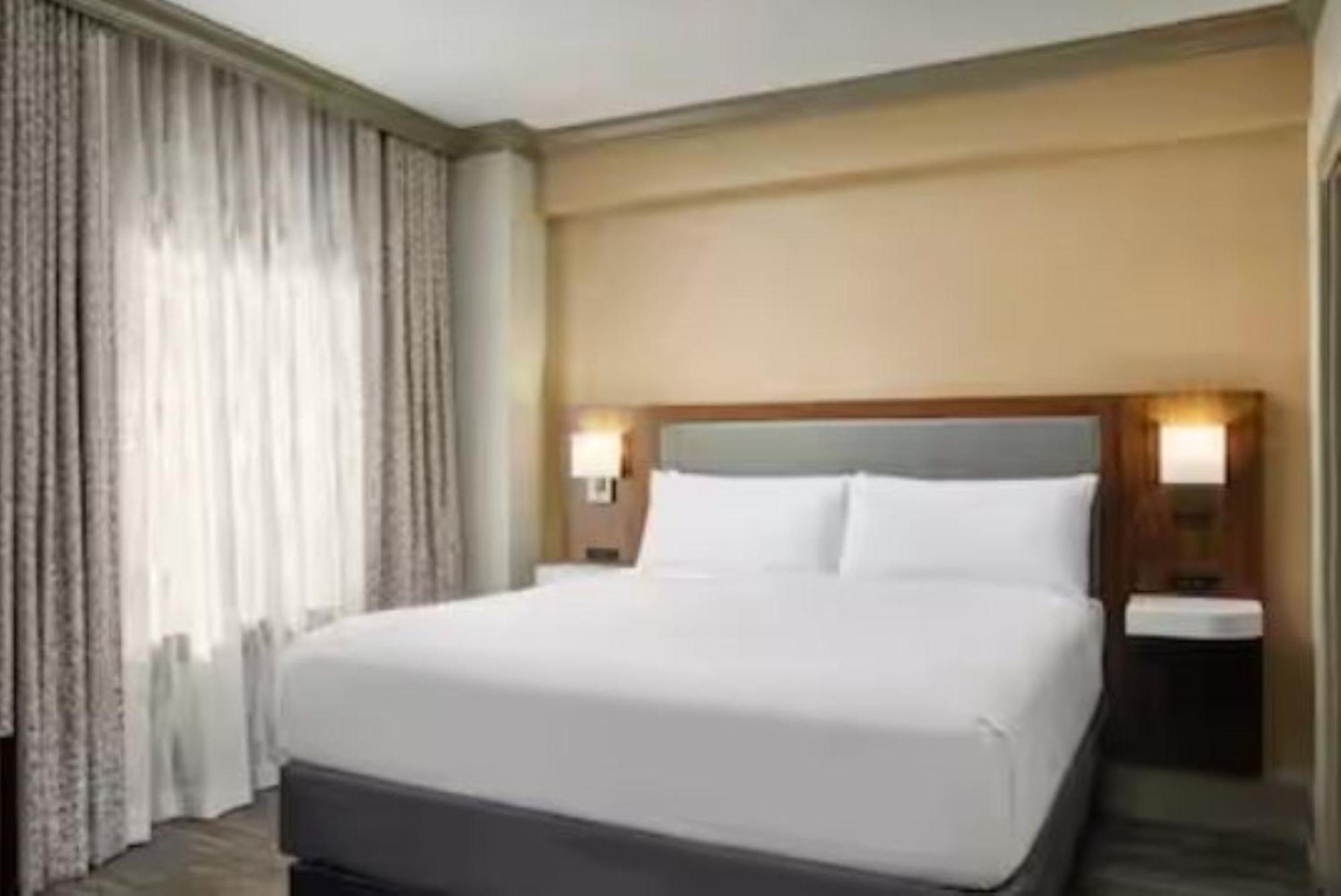 Hampton & Canal St. French Quarter Hotel New Orleans