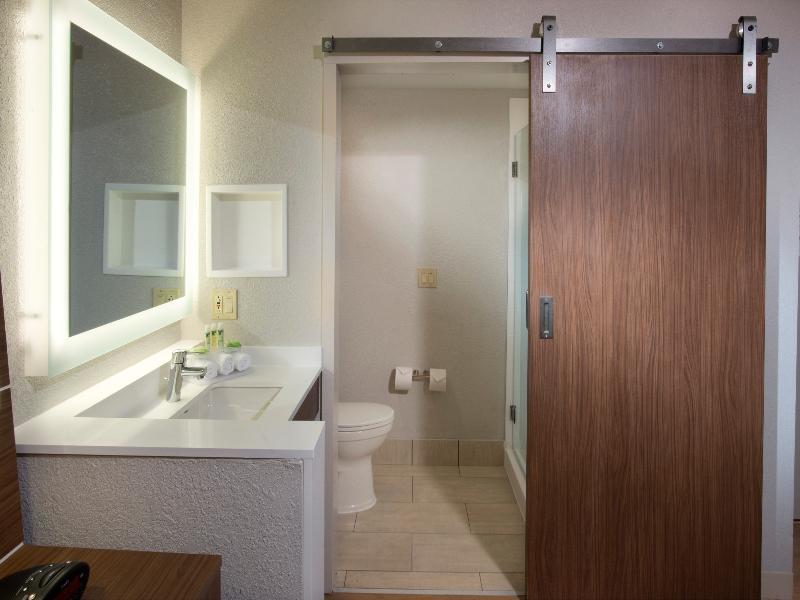 Hotel Express Downtown By Ihg