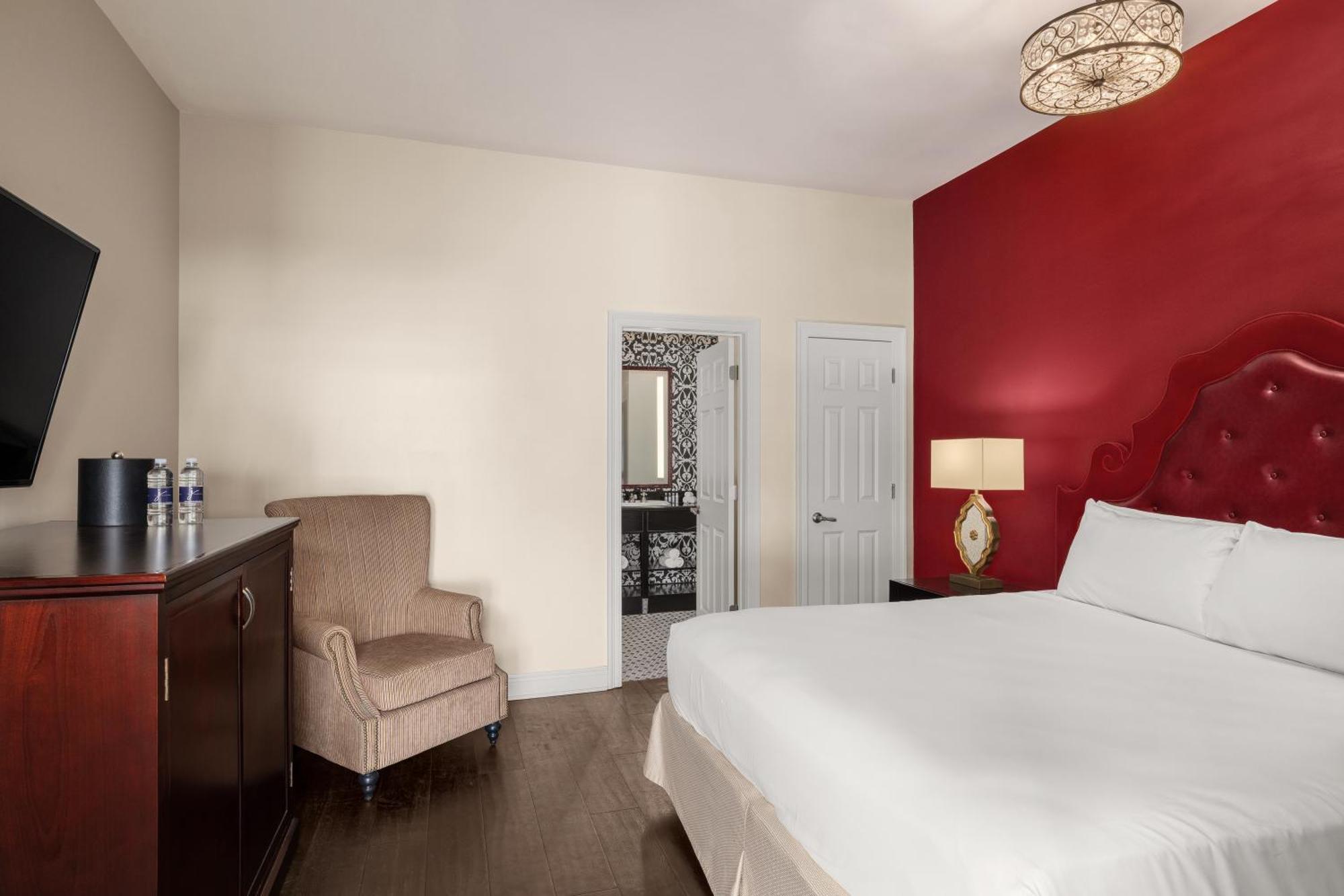 Dauphine Orleans Hotel