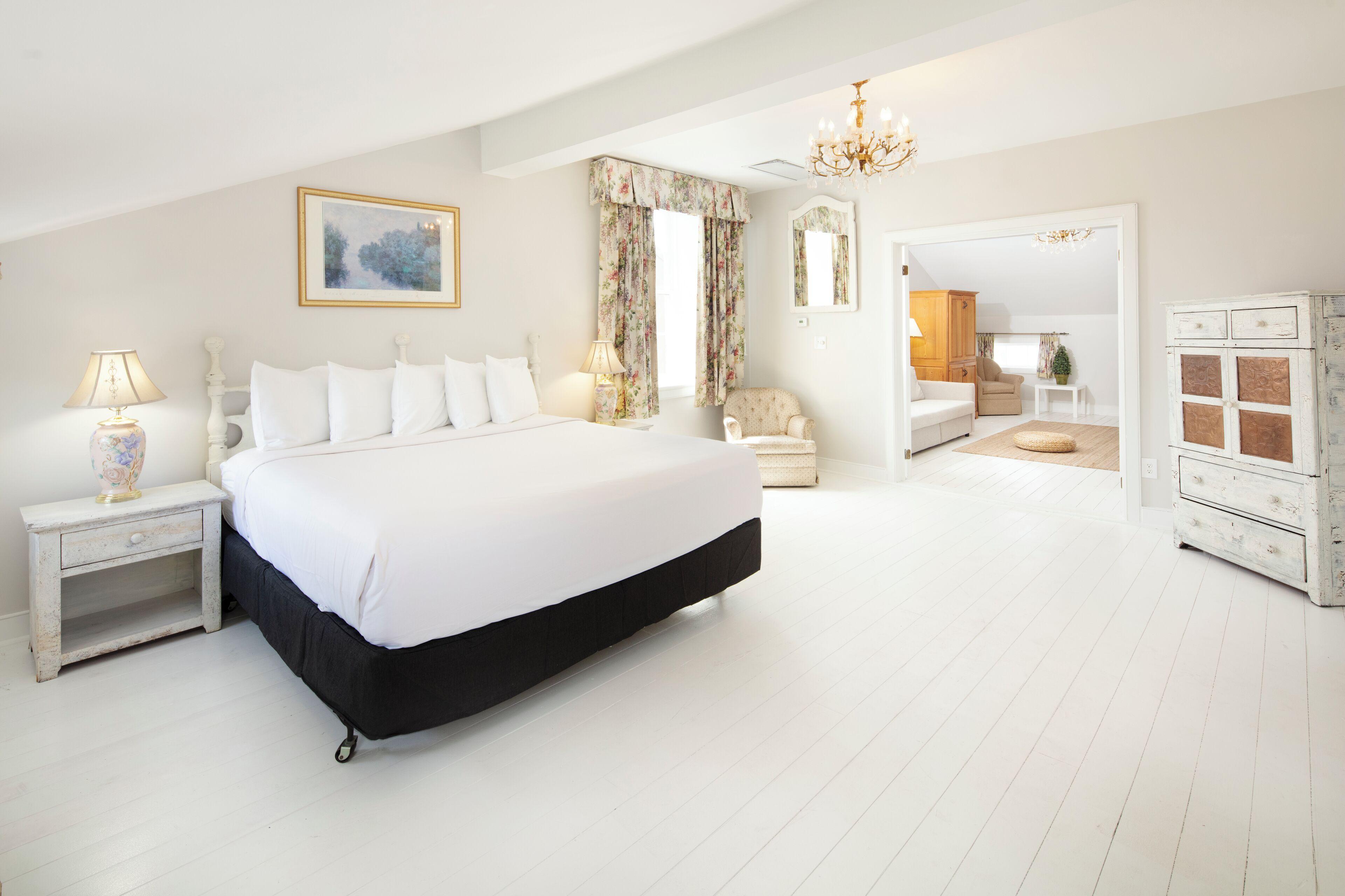 Maison Saint Charles 3*