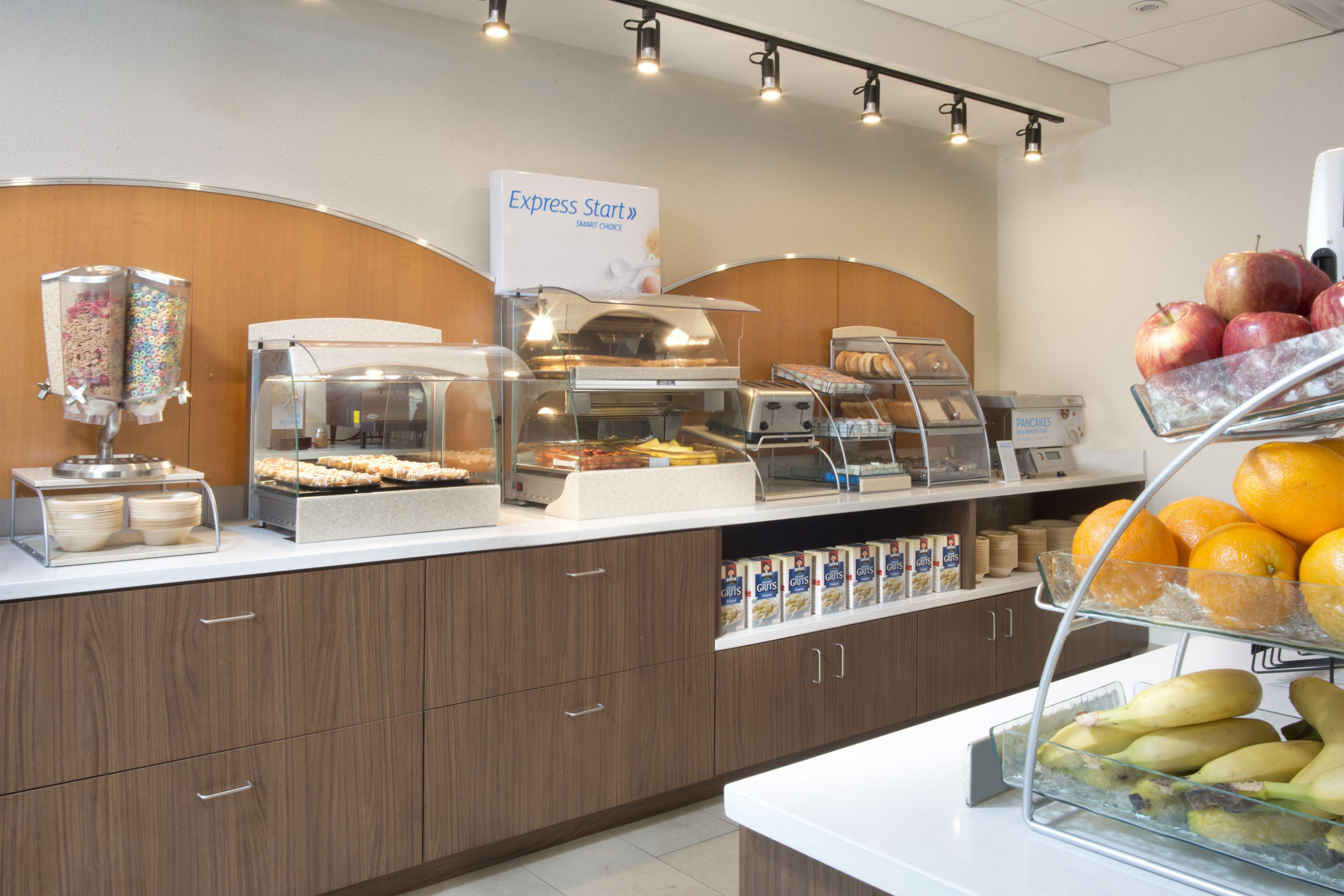 Express Downtown By Ihg Hotel 3*