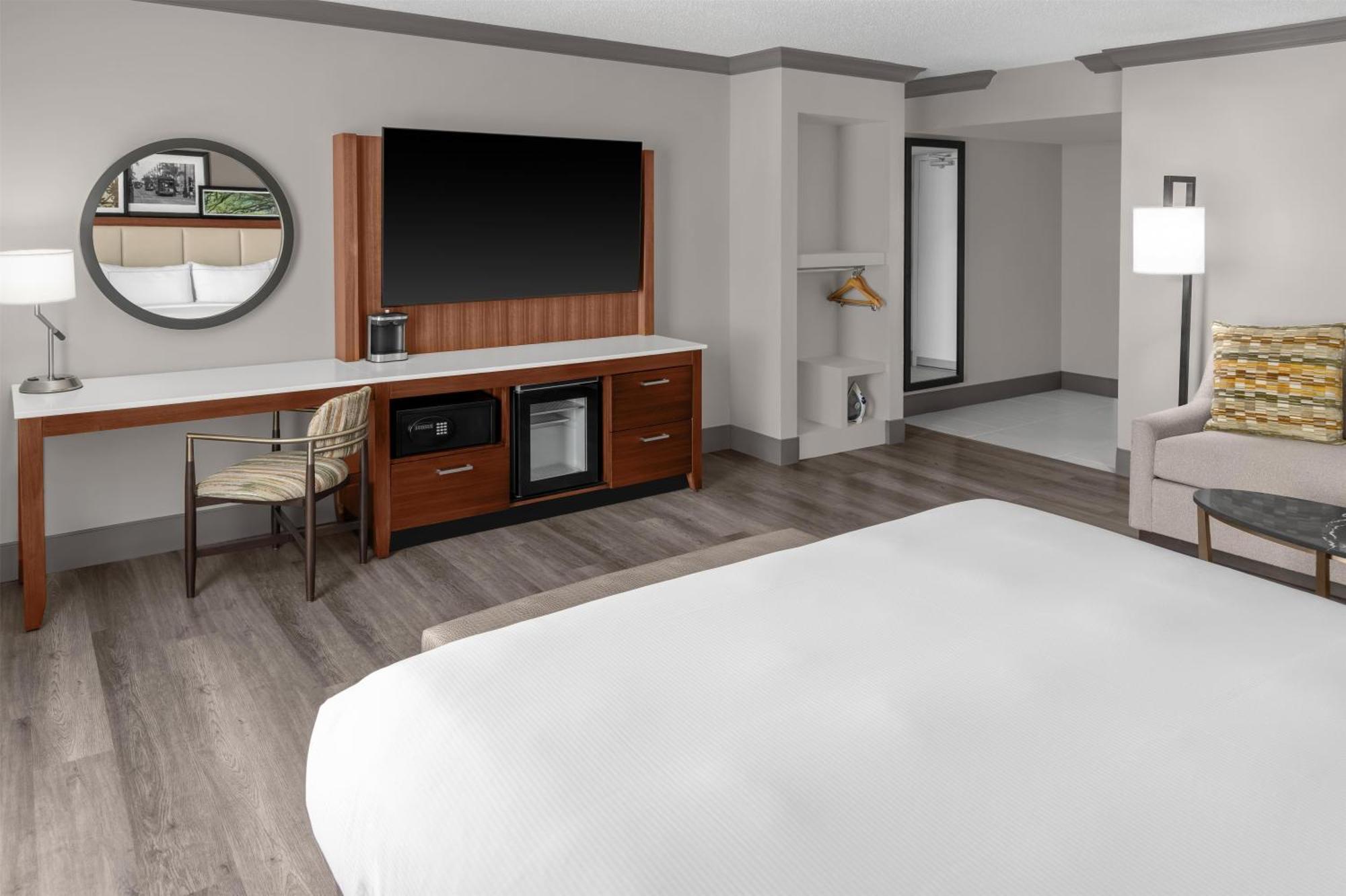 Doubletree By Hilton New Orleans