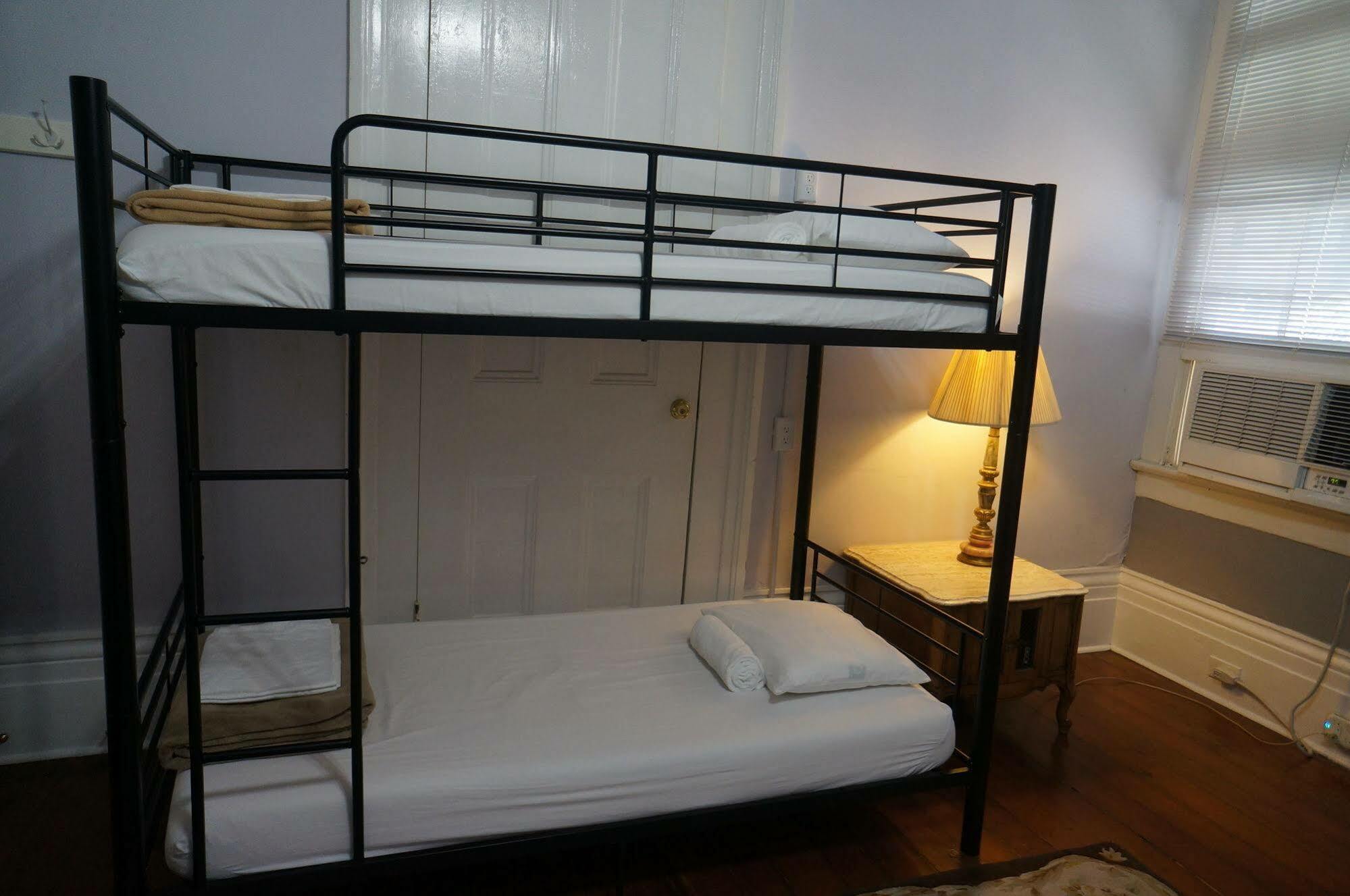 Hostel Hostel Auberge Nola